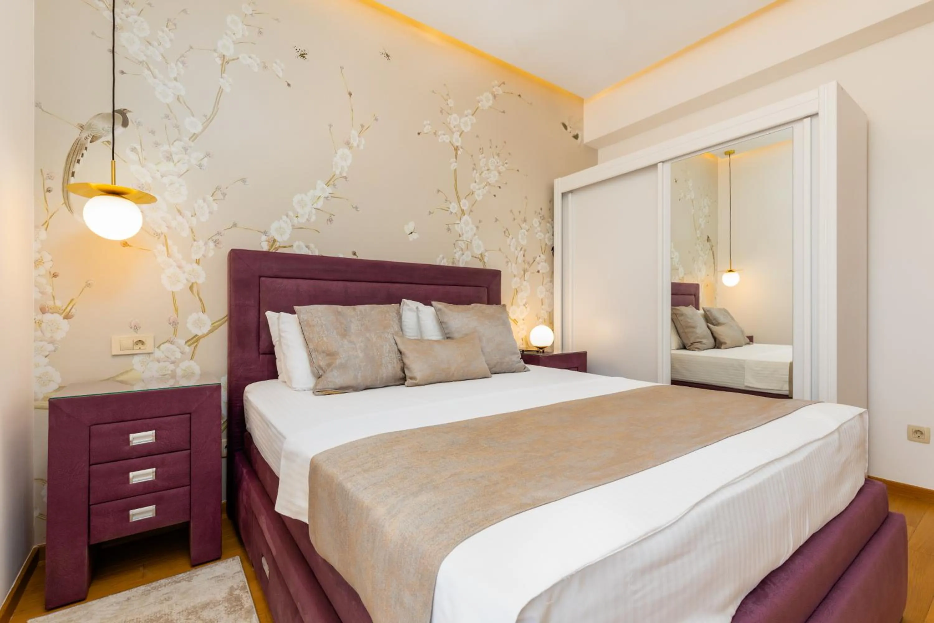 Bed in Apart hotel M S KATUNJANIN