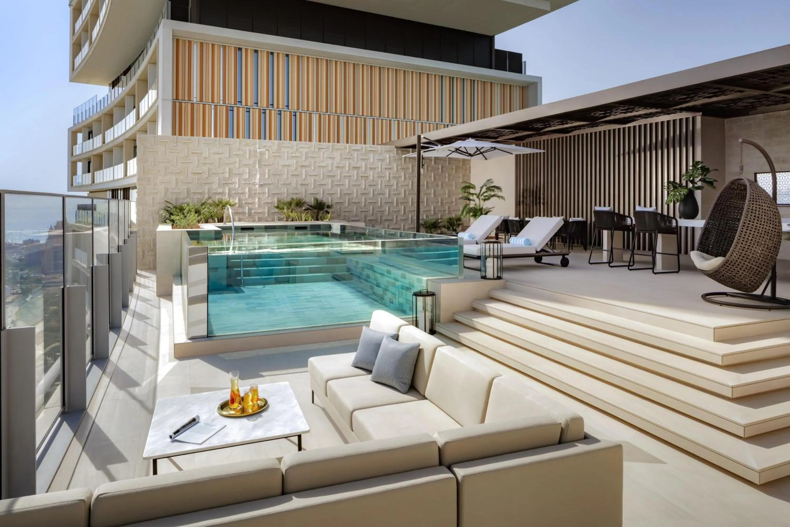 Other in Atlantis The Royal