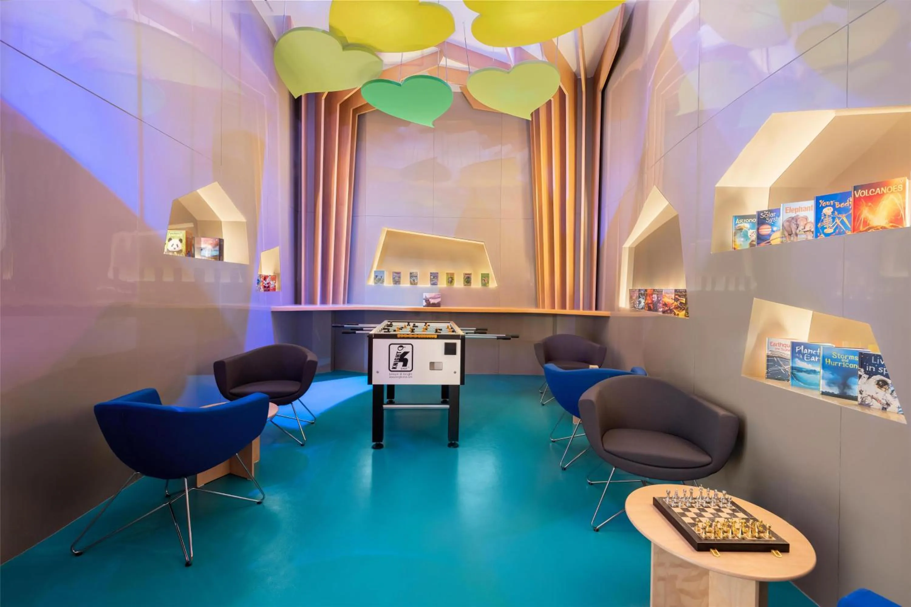 Property building in Atlantis The Royal