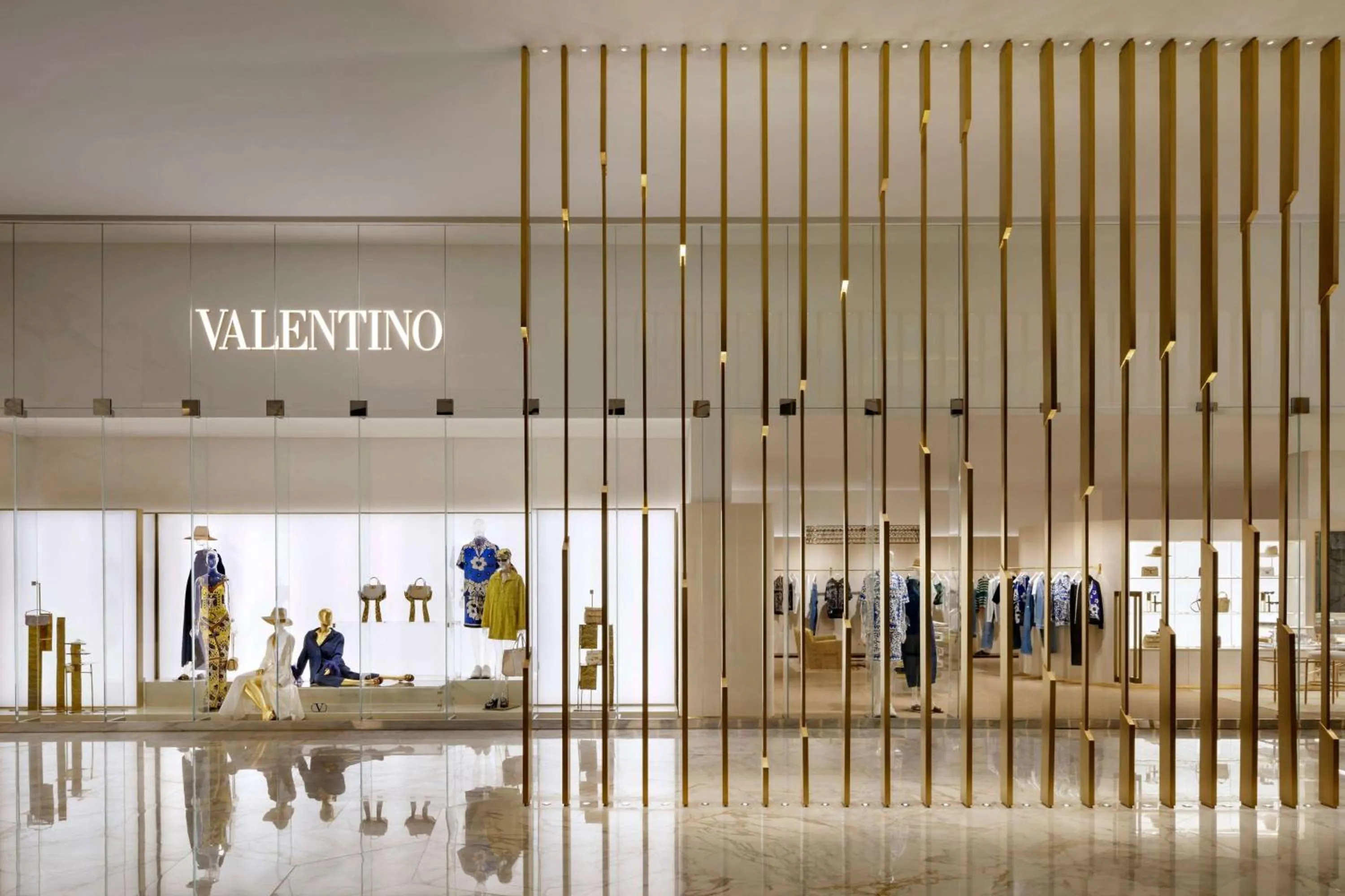 Shopping Area in Atlantis The Royal