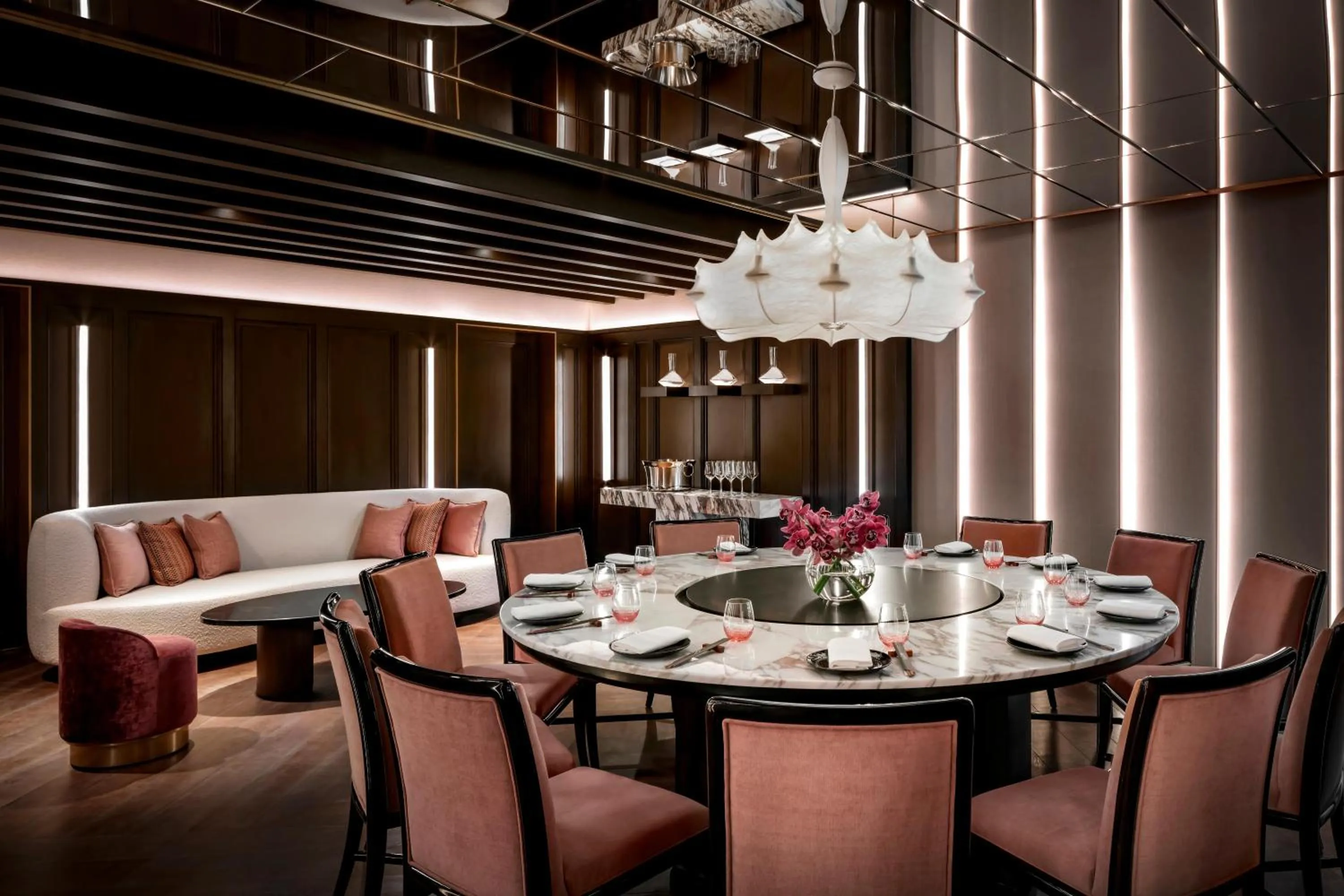 Restaurant/places to eat in Atlantis The Royal