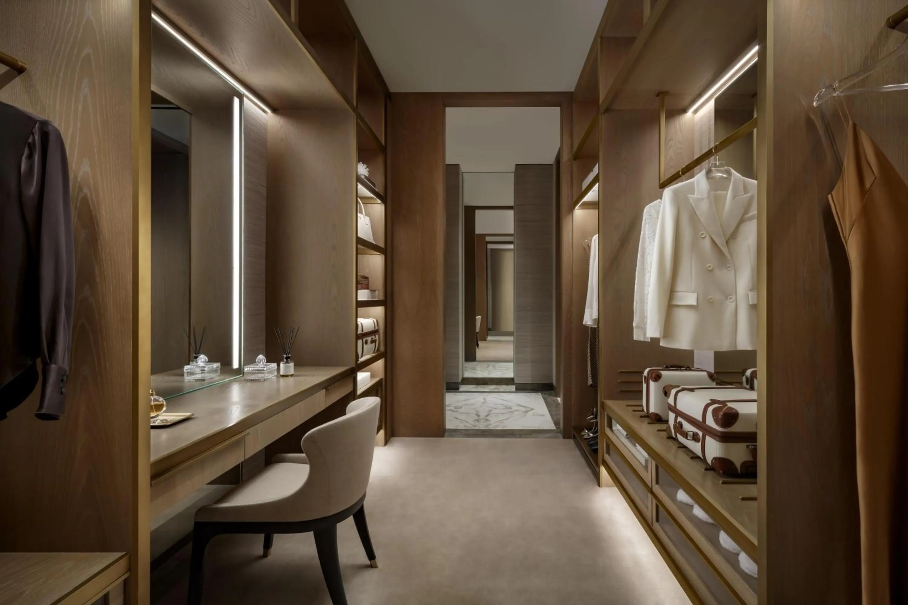 Other, Bed in Atlantis The Royal