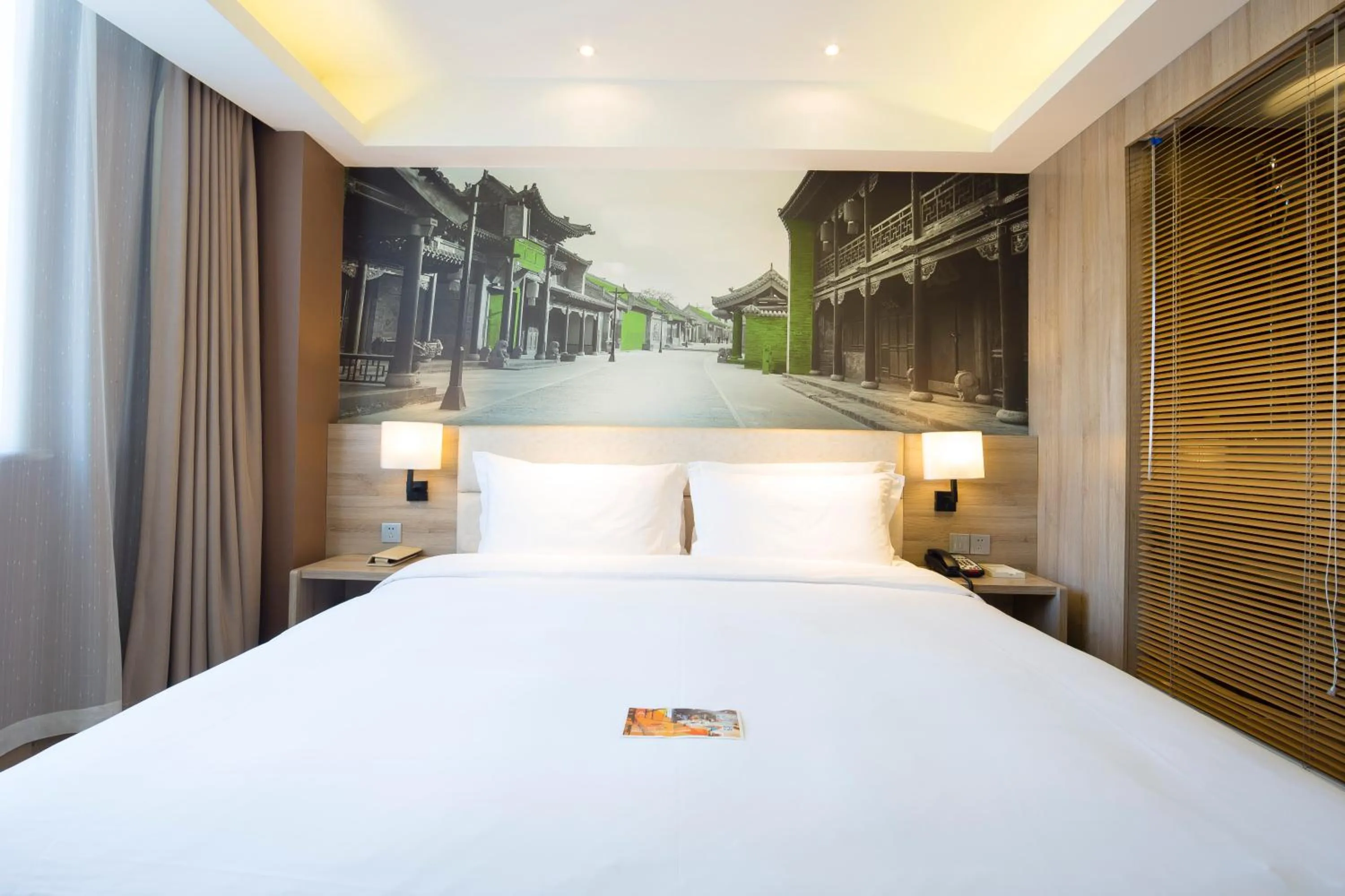 Bed in Atour Hotel (Taiyuan Zonggai Shifanqu)