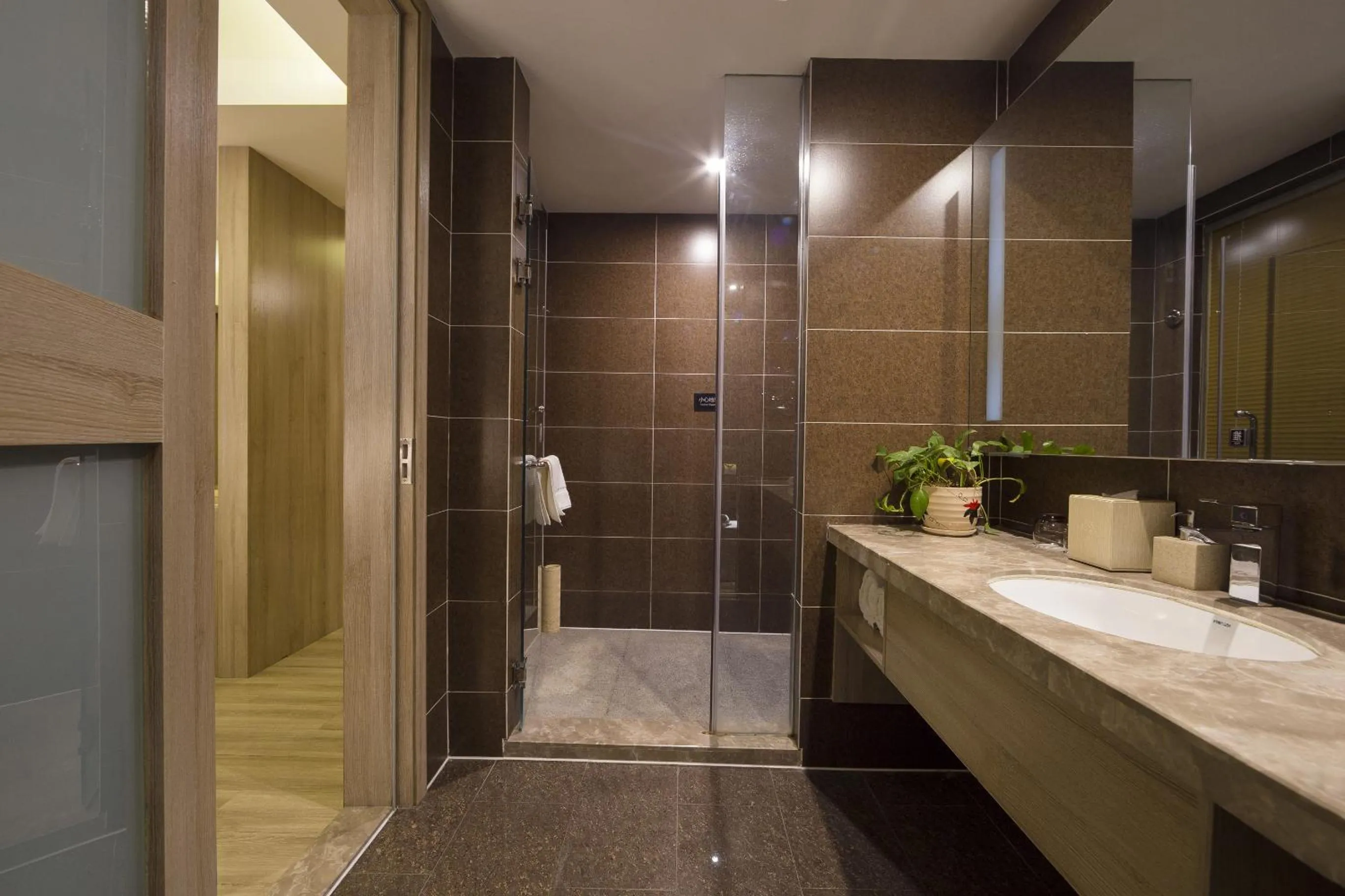 Shower in Atour Hotel (Taiyuan Zonggai Shifanqu)