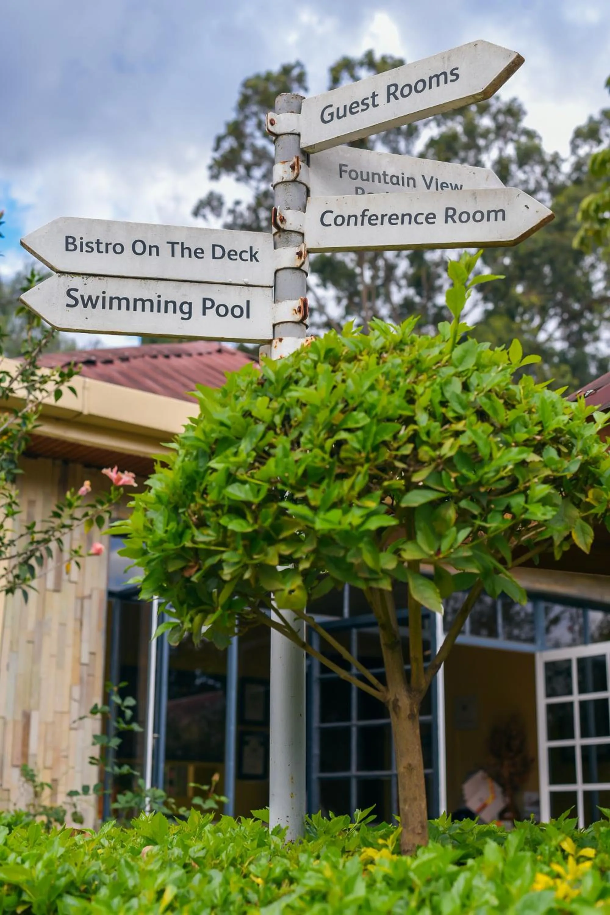 Property building in Falcon Heights Hotel