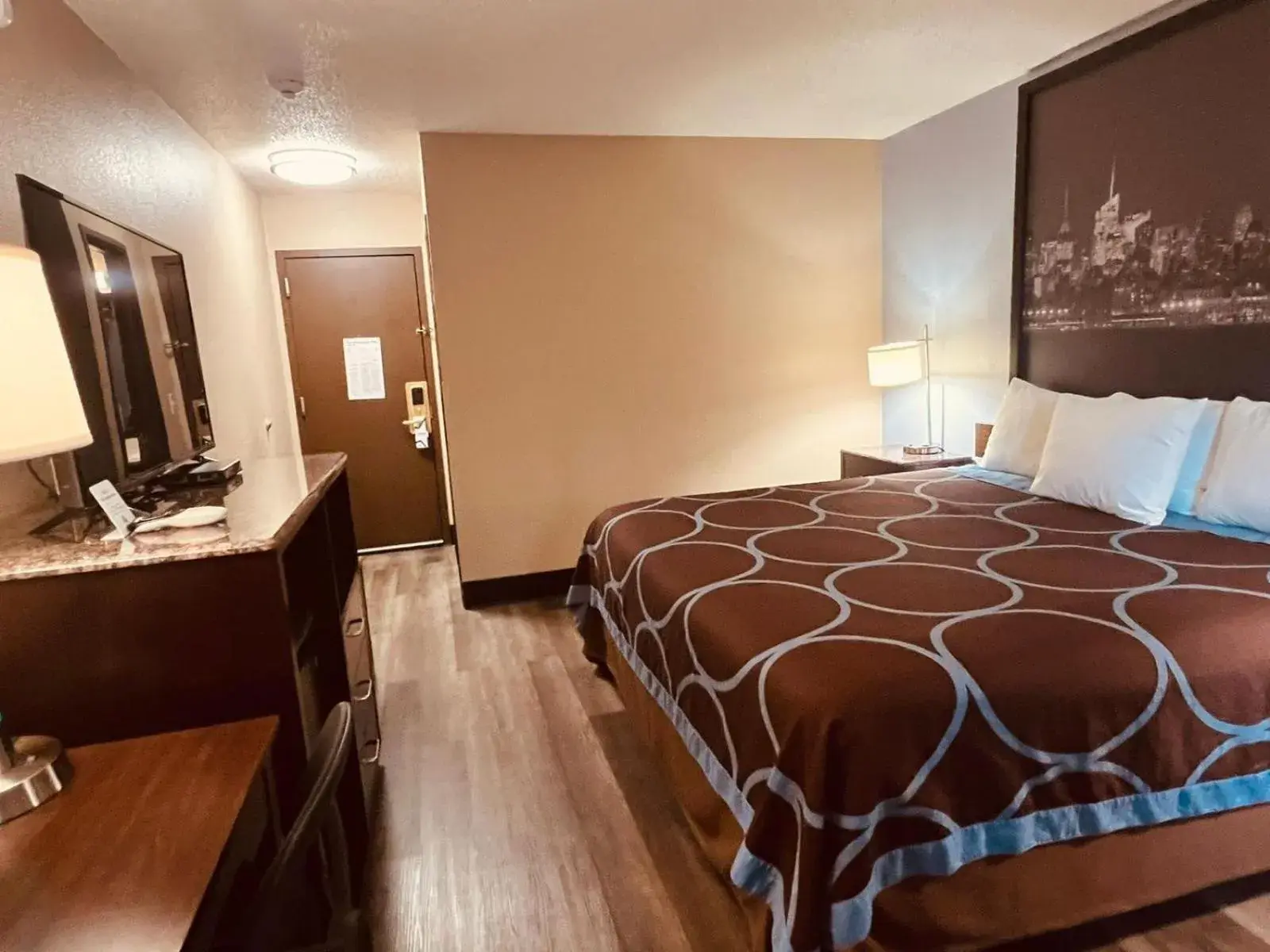 King Room - Non-Smoking in Super 8 by Wyndham Nyack NY King Room - Non-Smoking in Super 8 by Wyndham Nyack NY