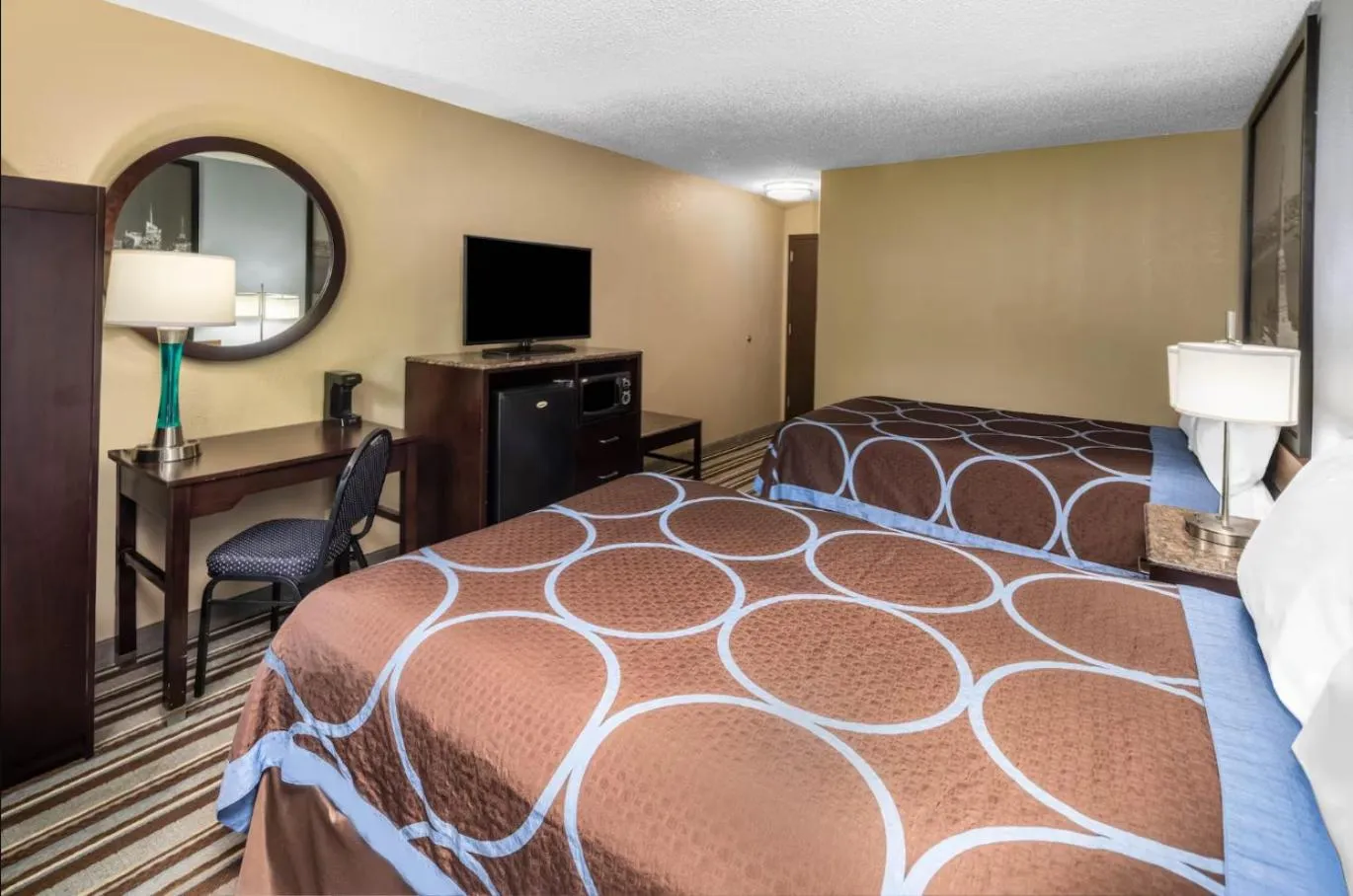 Bed in Super 8 by Wyndham Nyack NY