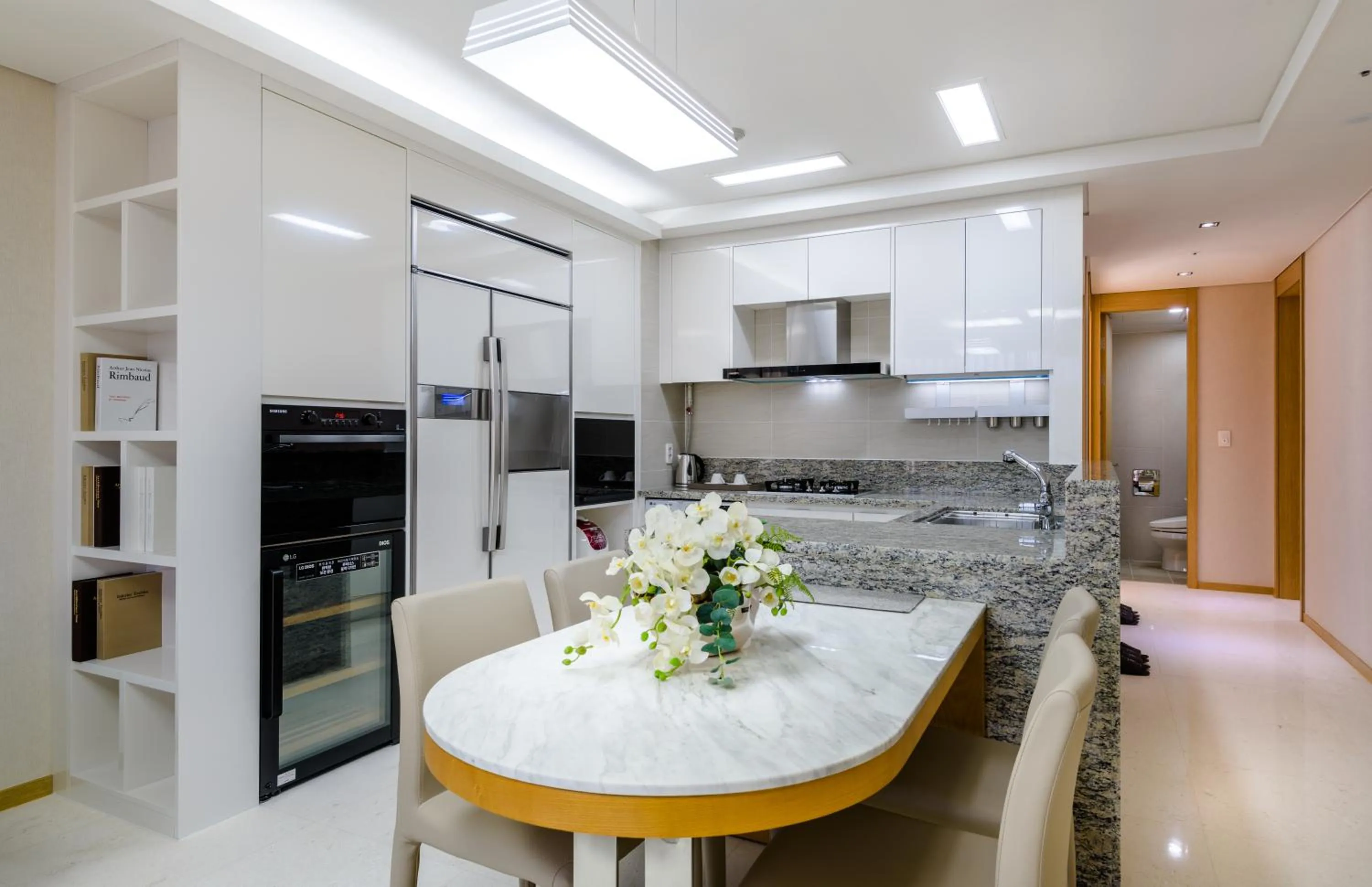 Dining area in Seaside Arden
