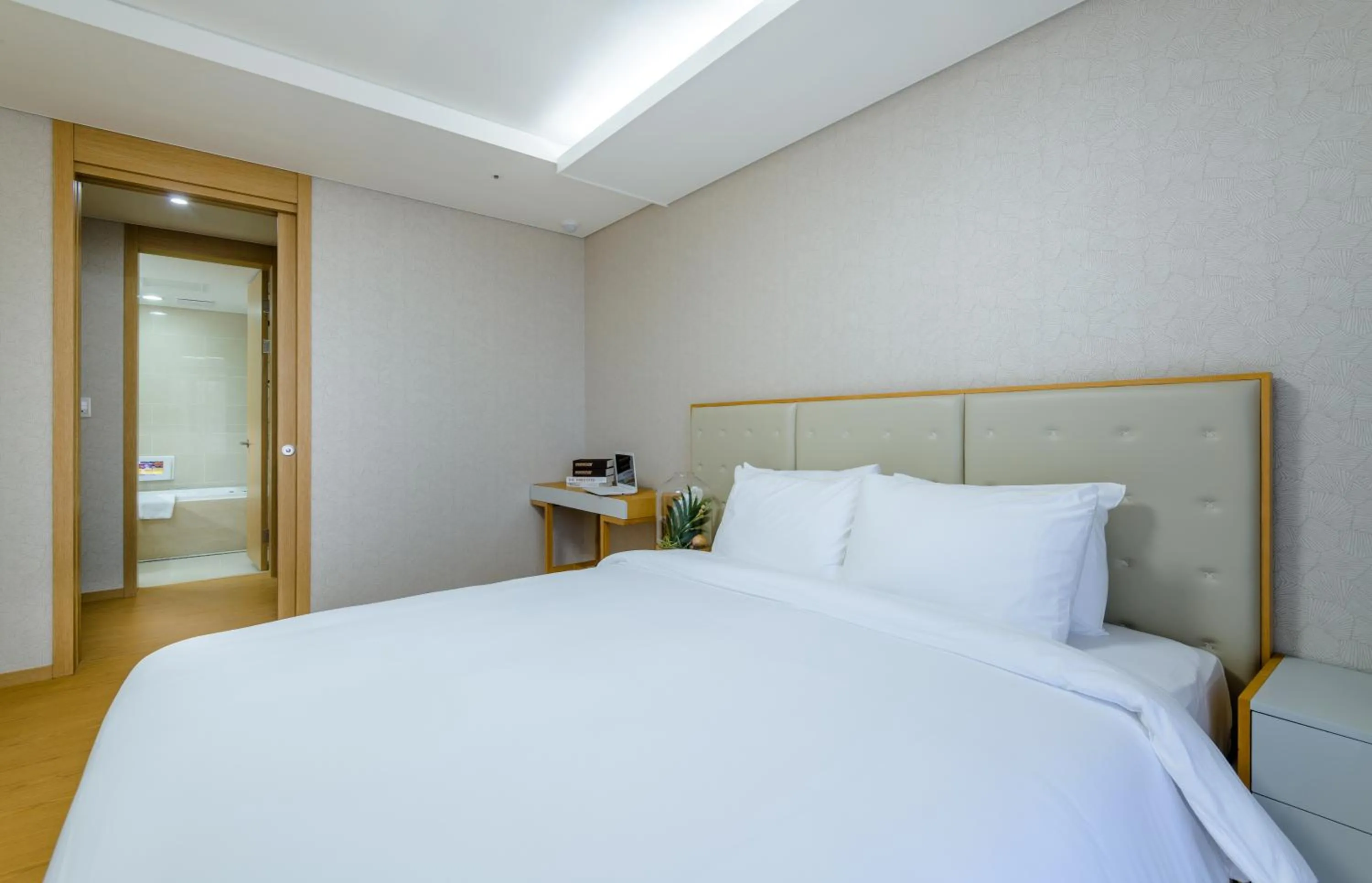 Bed in Seaside Arden