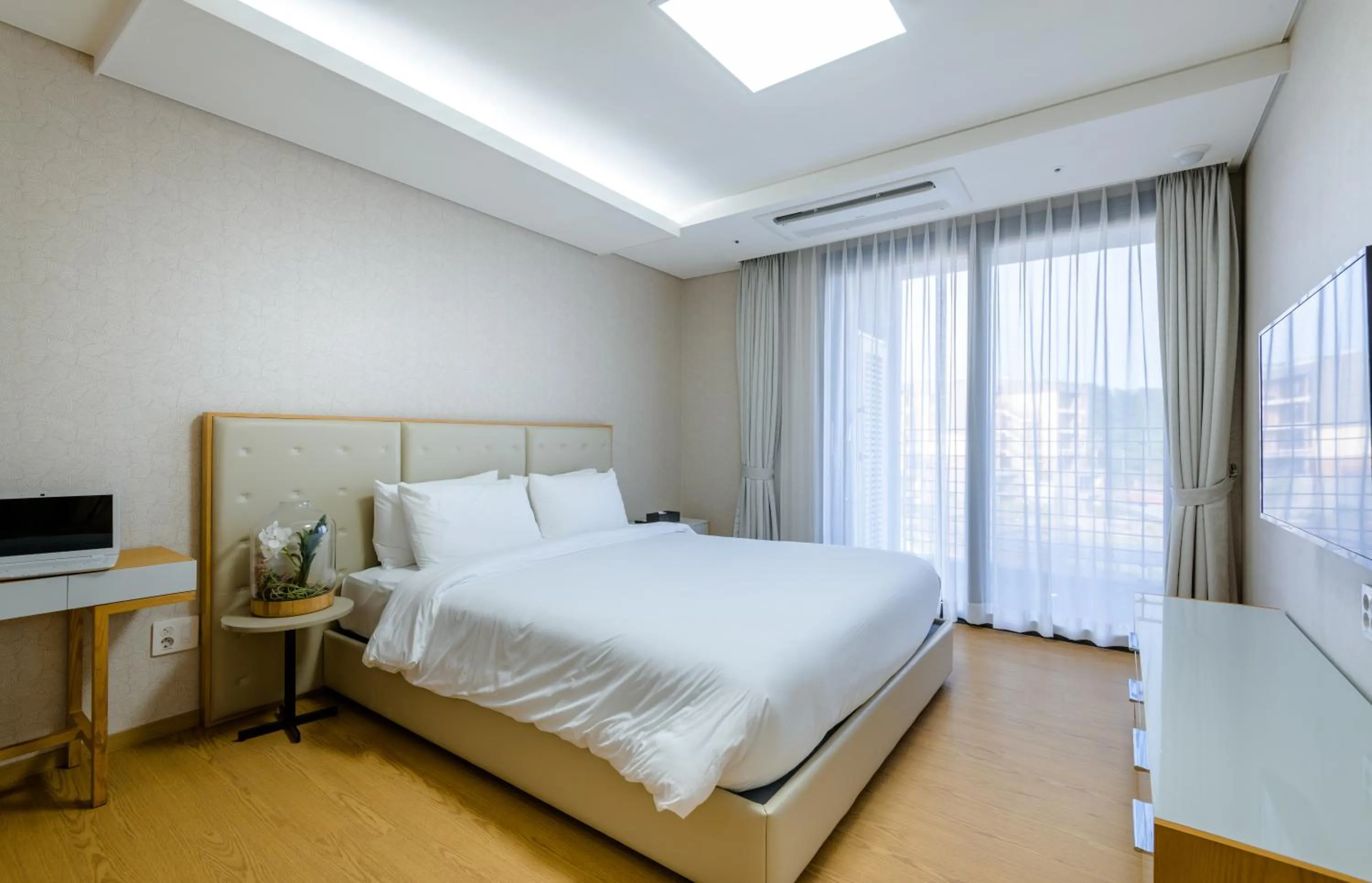 Bed in Seaside Arden