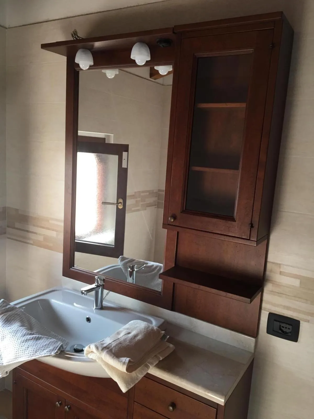 Shower in B & B Lmc LA MADONNINA CHALET