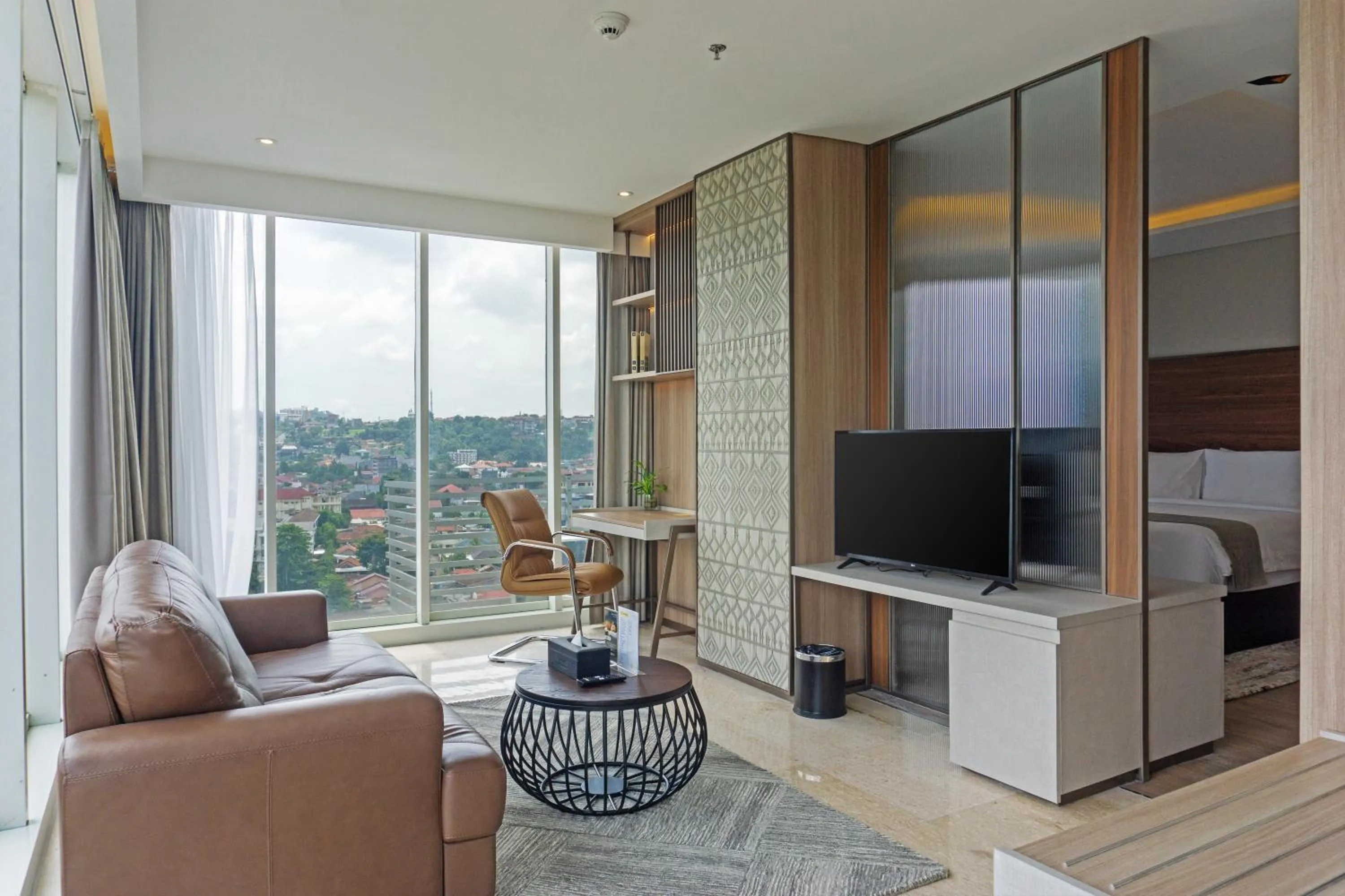 Living room in Golden Tulip Springhill Lampung