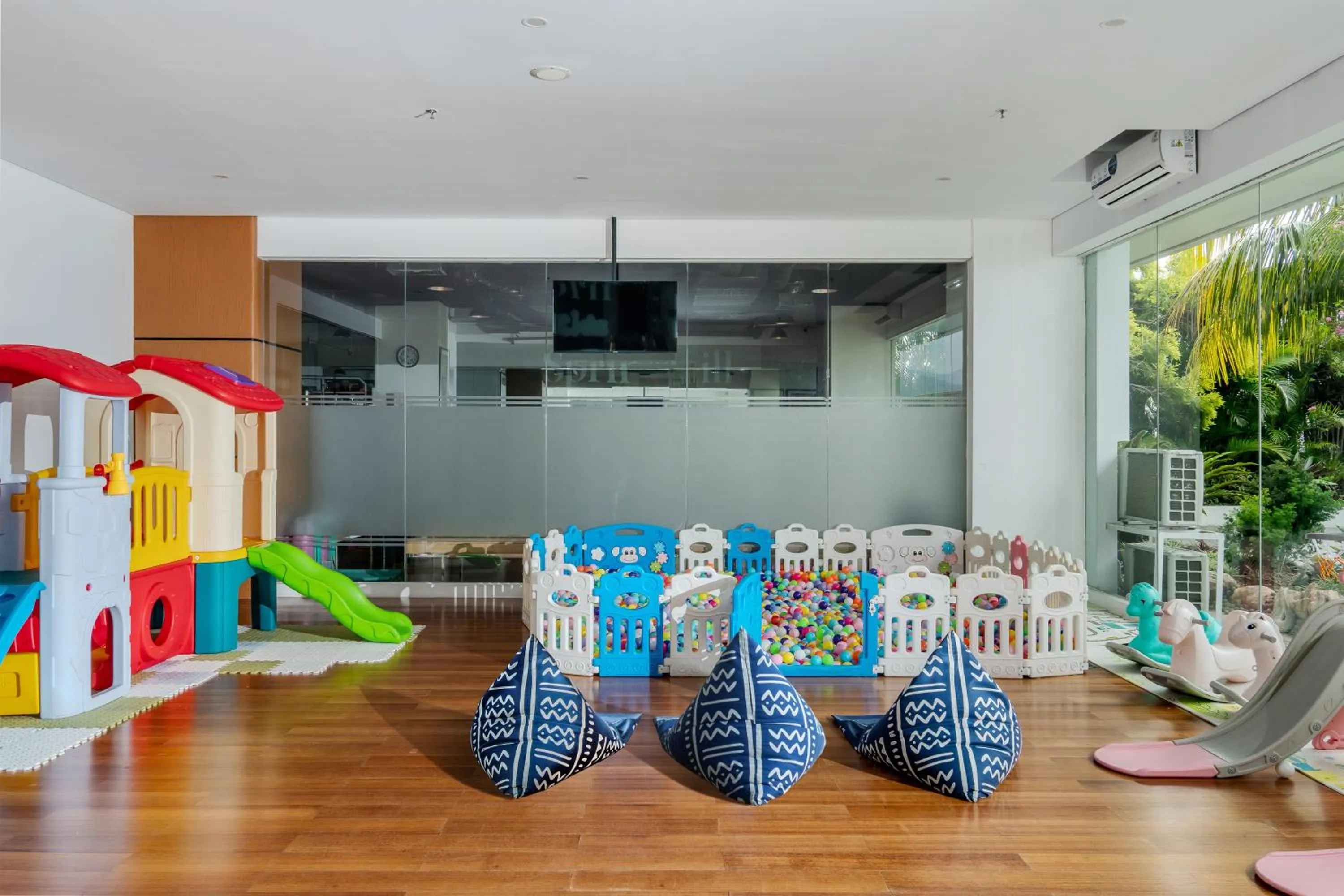 Children play ground in Golden Tulip Springhill Lampung