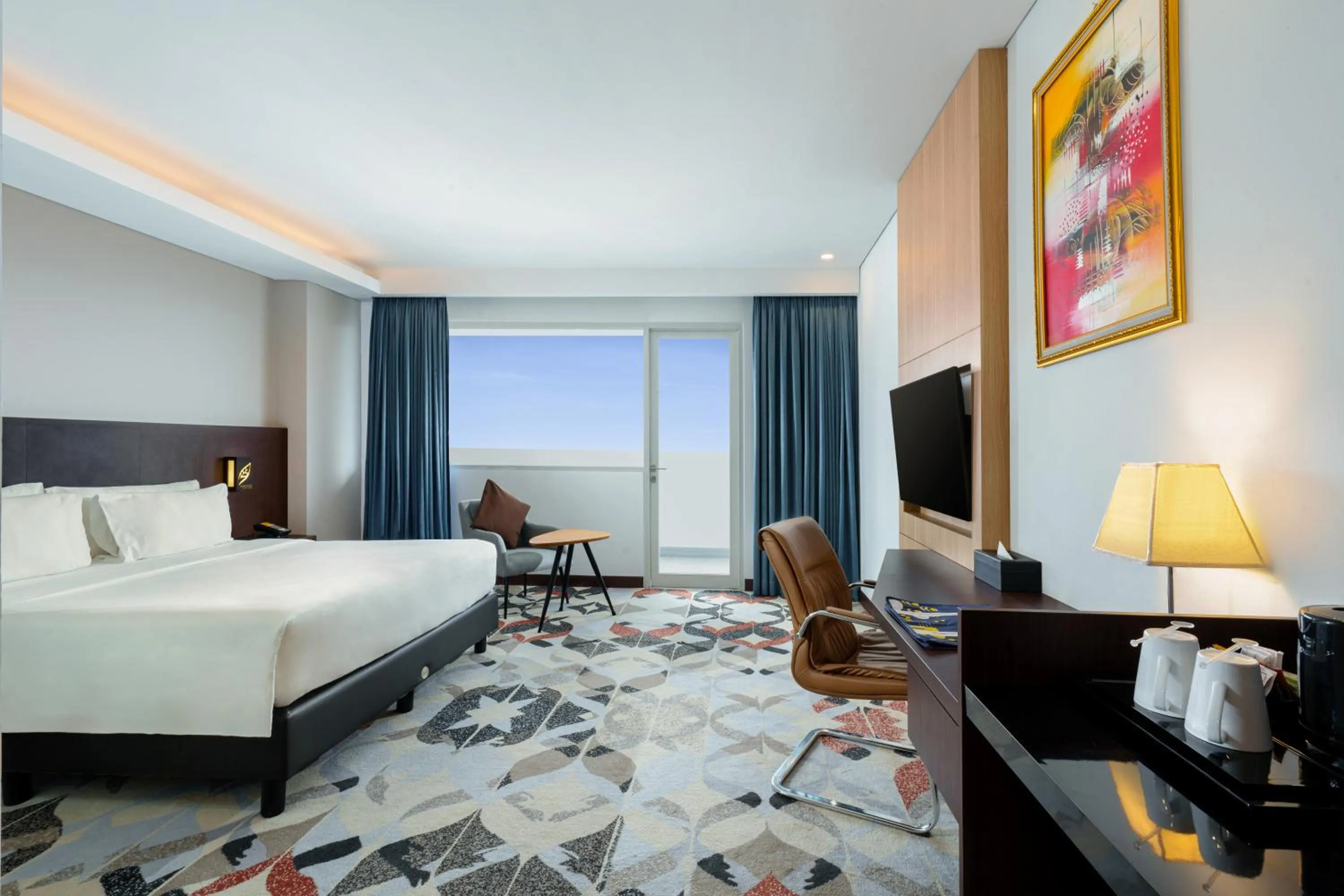 Bed in Golden Tulip Springhill Lampung