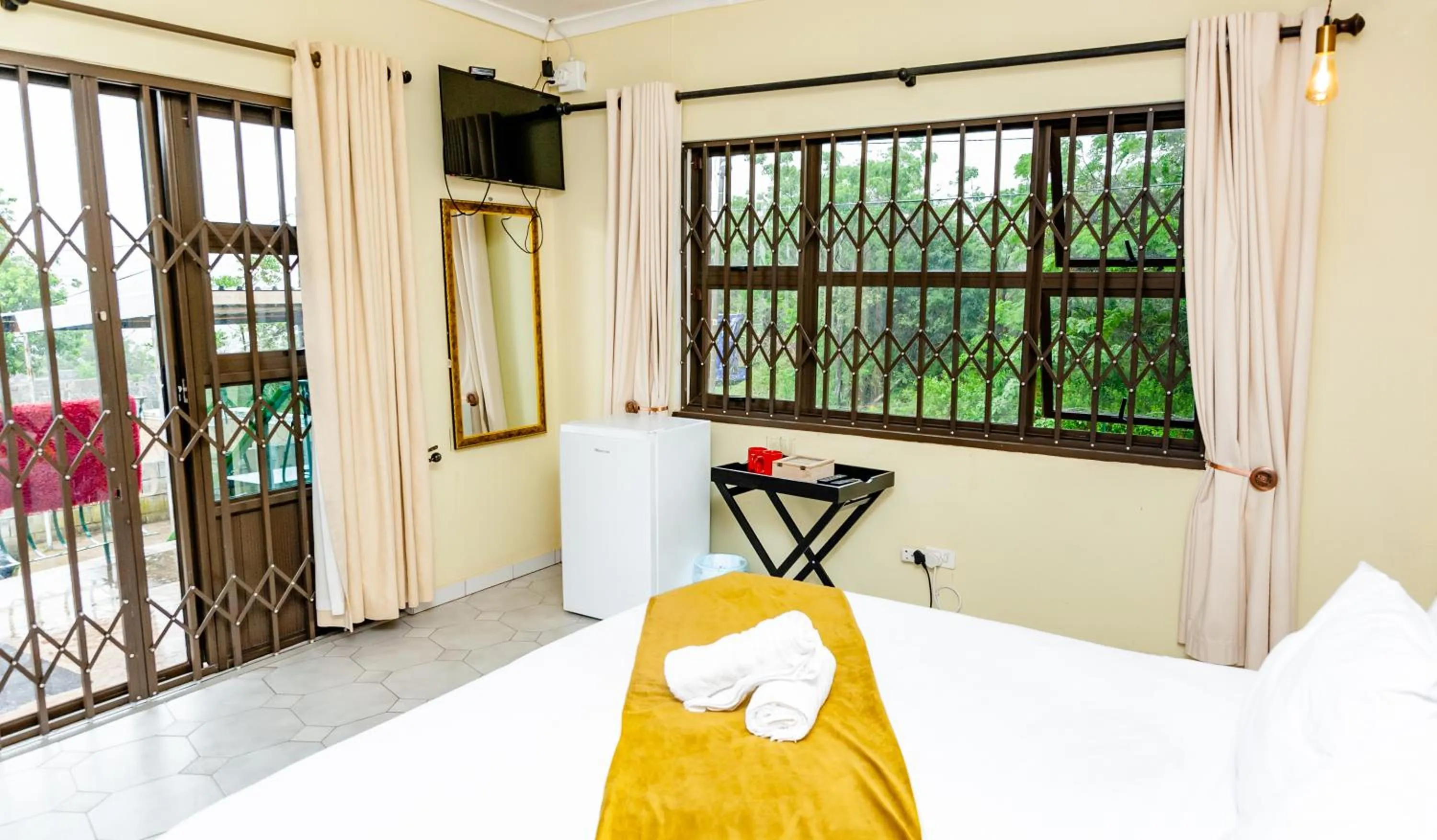 Photo of the whole room in Nkosazana Guest House