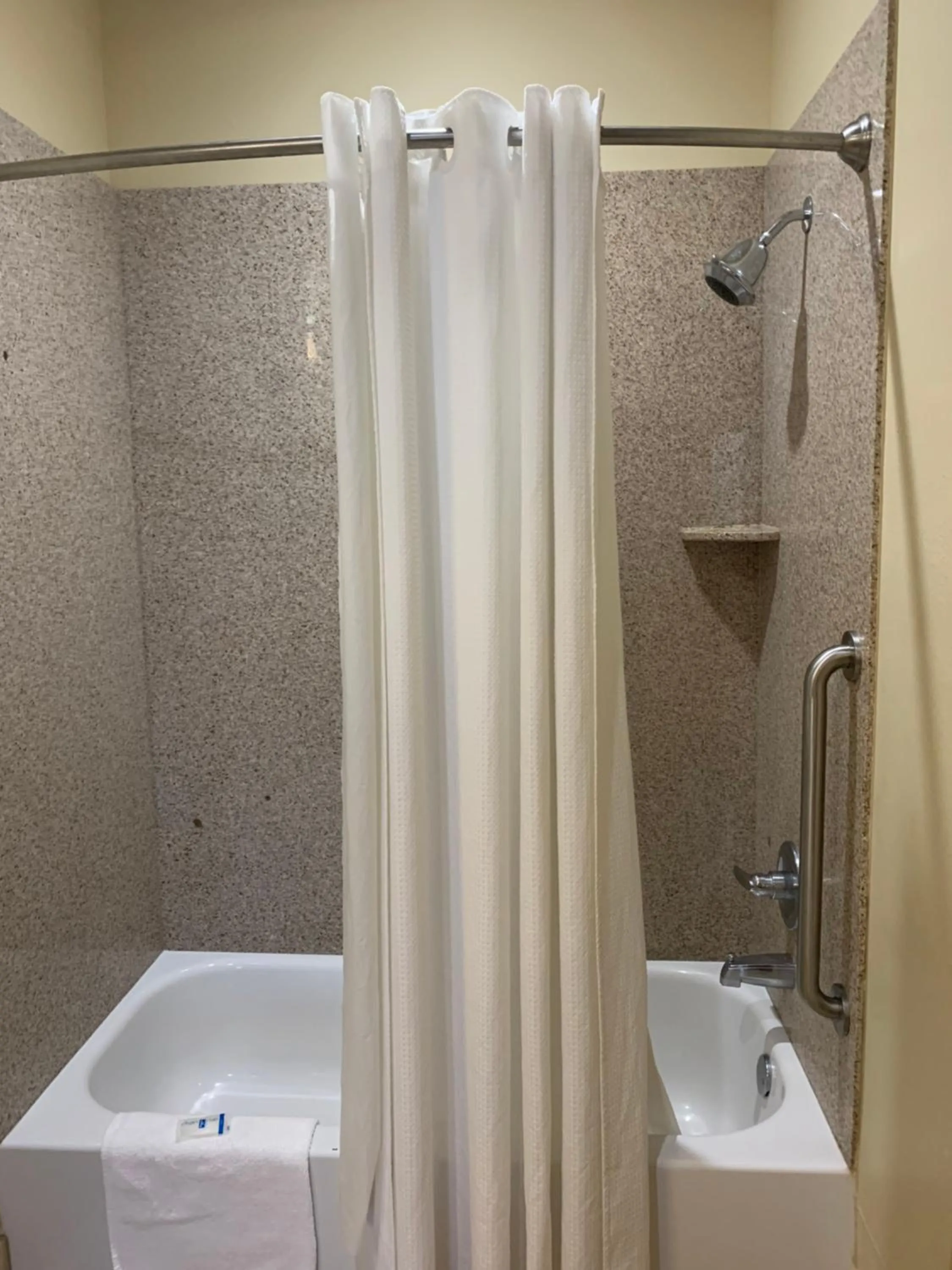 Bathroom in Rodeway Inn & Suites Winnfield