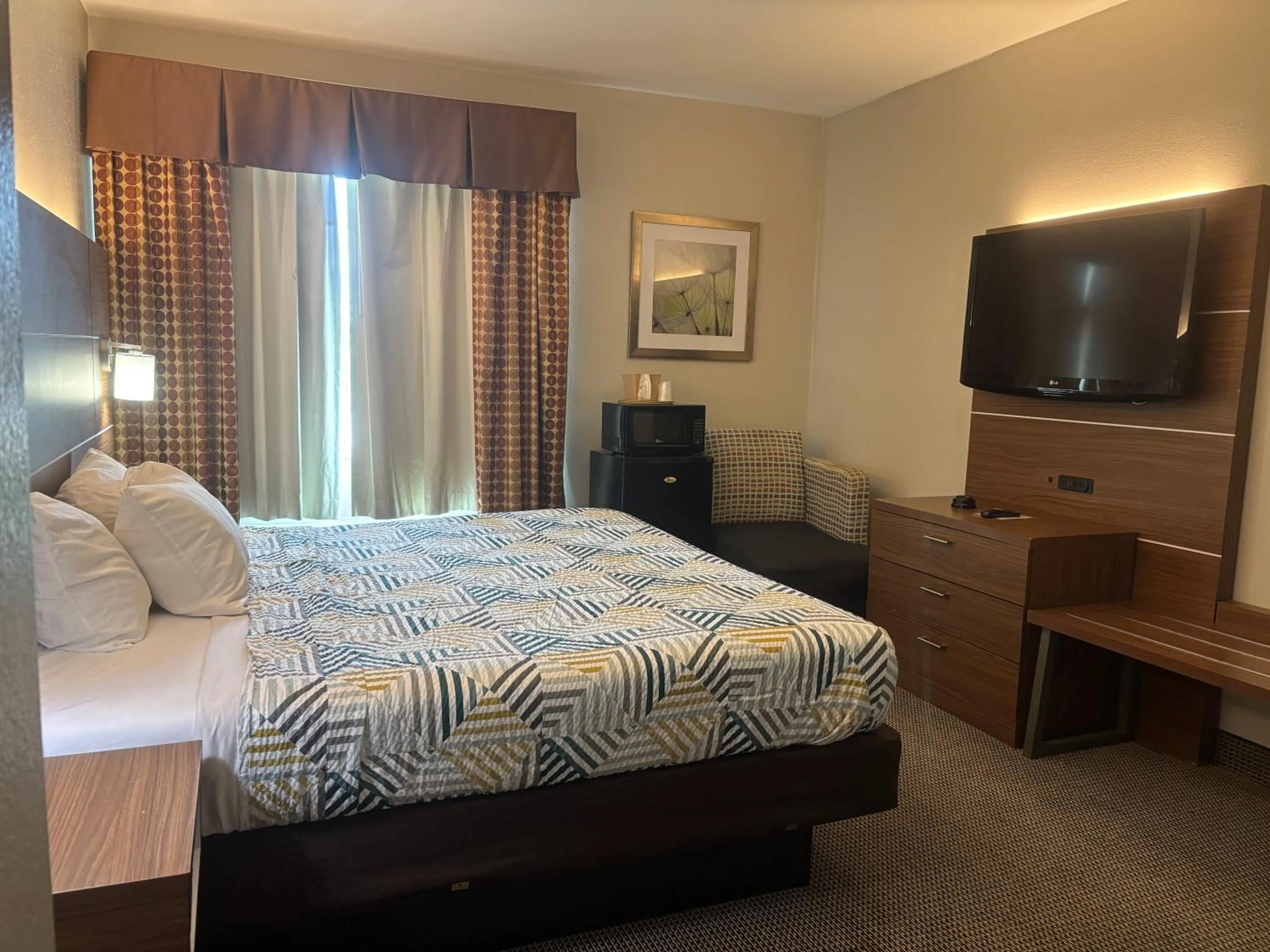 Bed in Rodeway Inn & Suites Winnfield