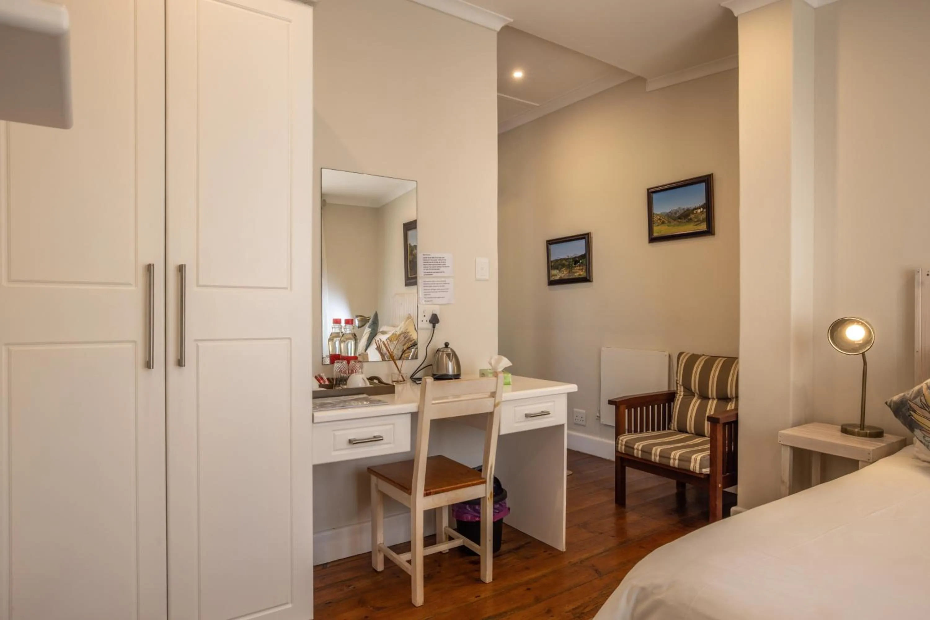 Photo of the whole room, Bed in Lanherne Guest House Bed & Breakfast