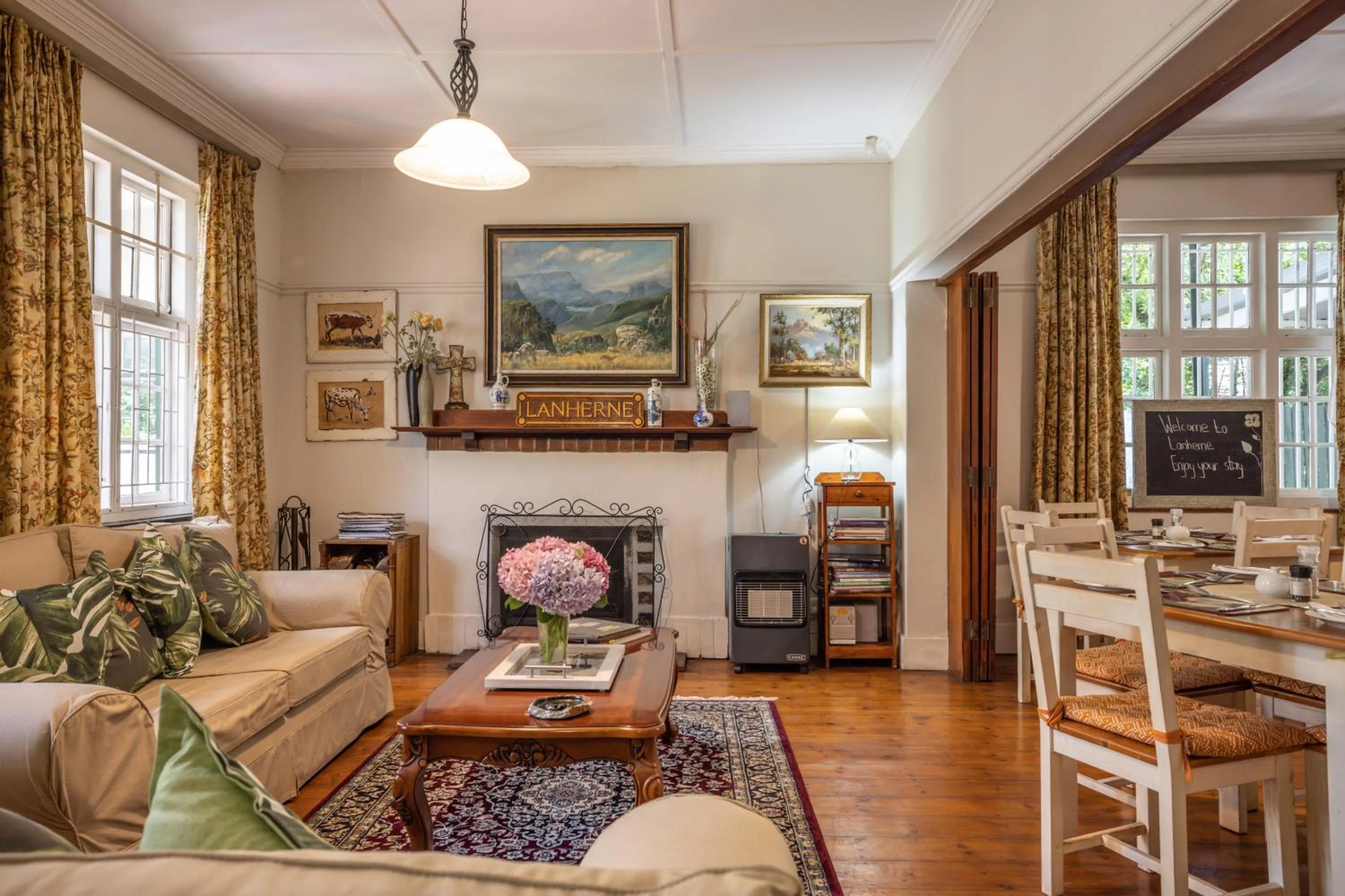 Dining area in Lanherne Guest House Bed & Breakfast