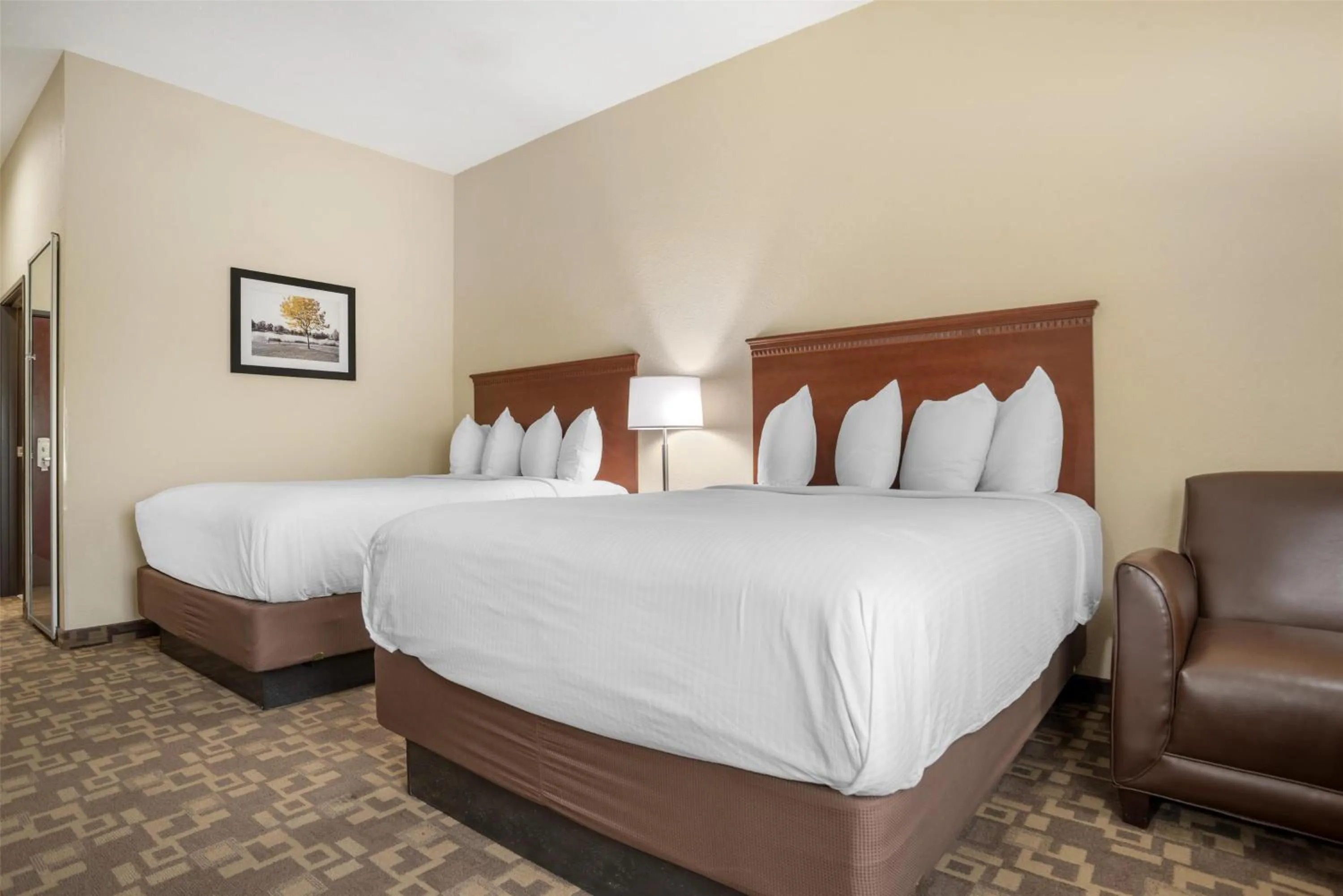 Bedroom, Bed in Best Western Opp Inn