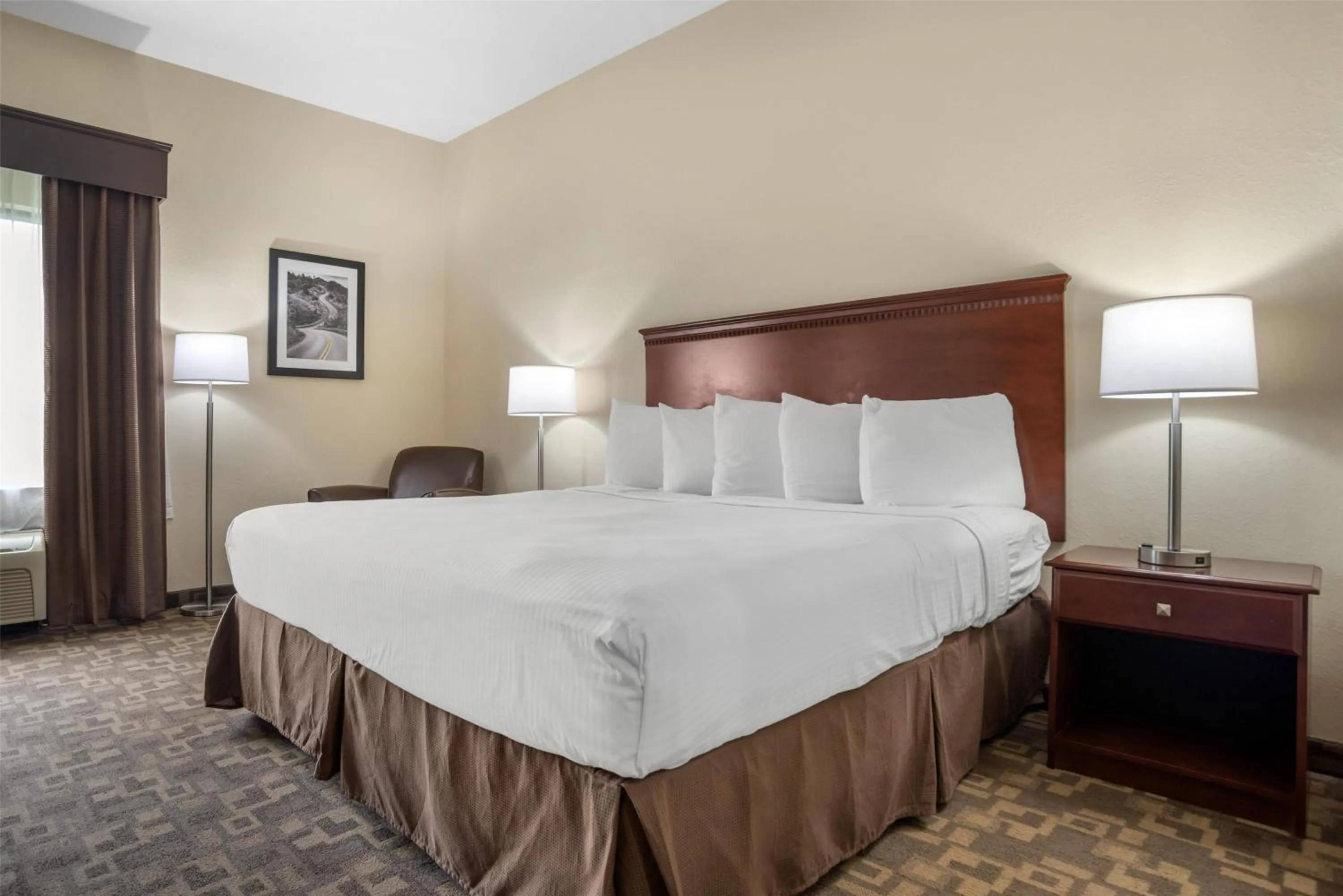 Bedroom, Bed in Best Western Opp Inn