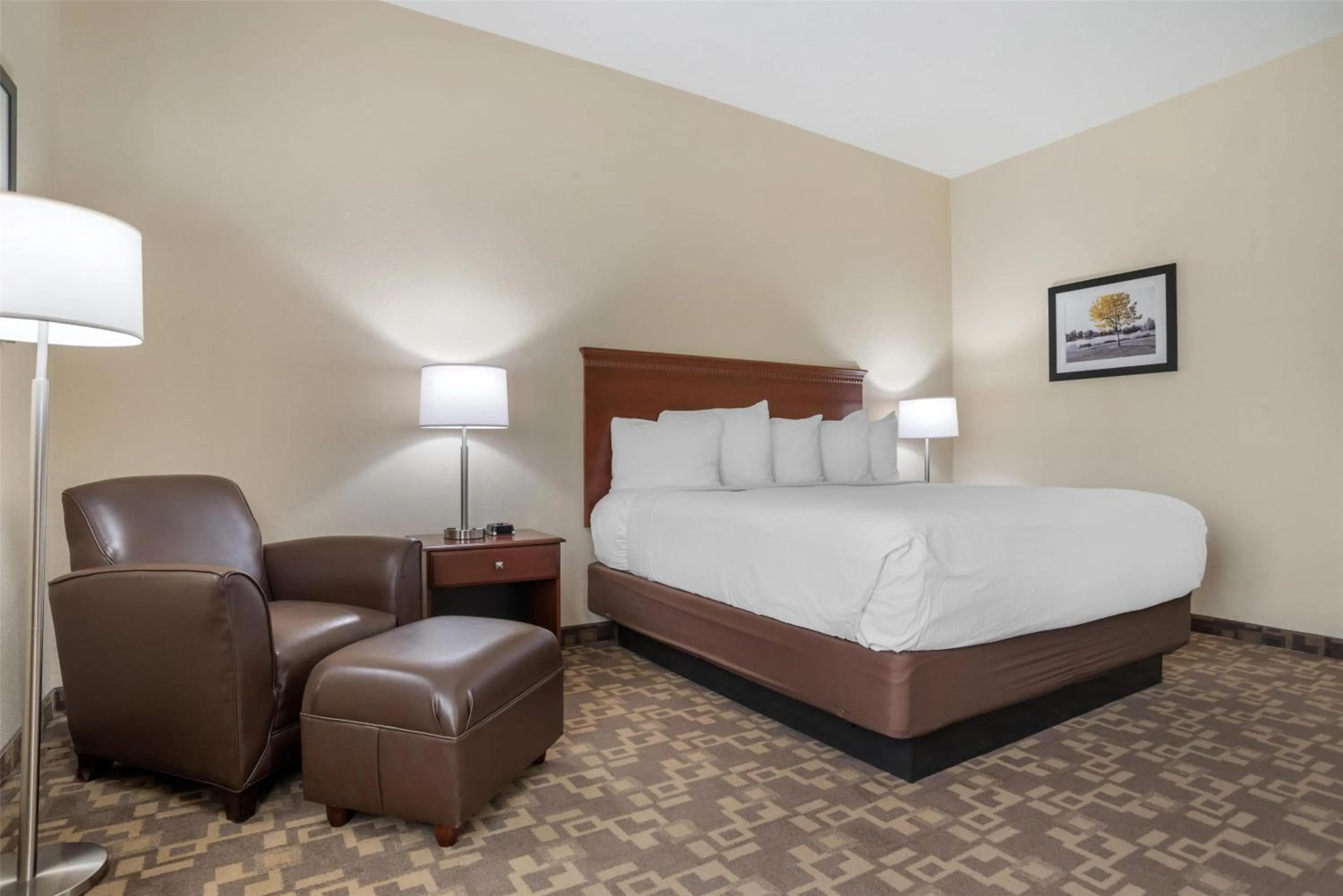 Bedroom, Bed in Best Western Opp Inn