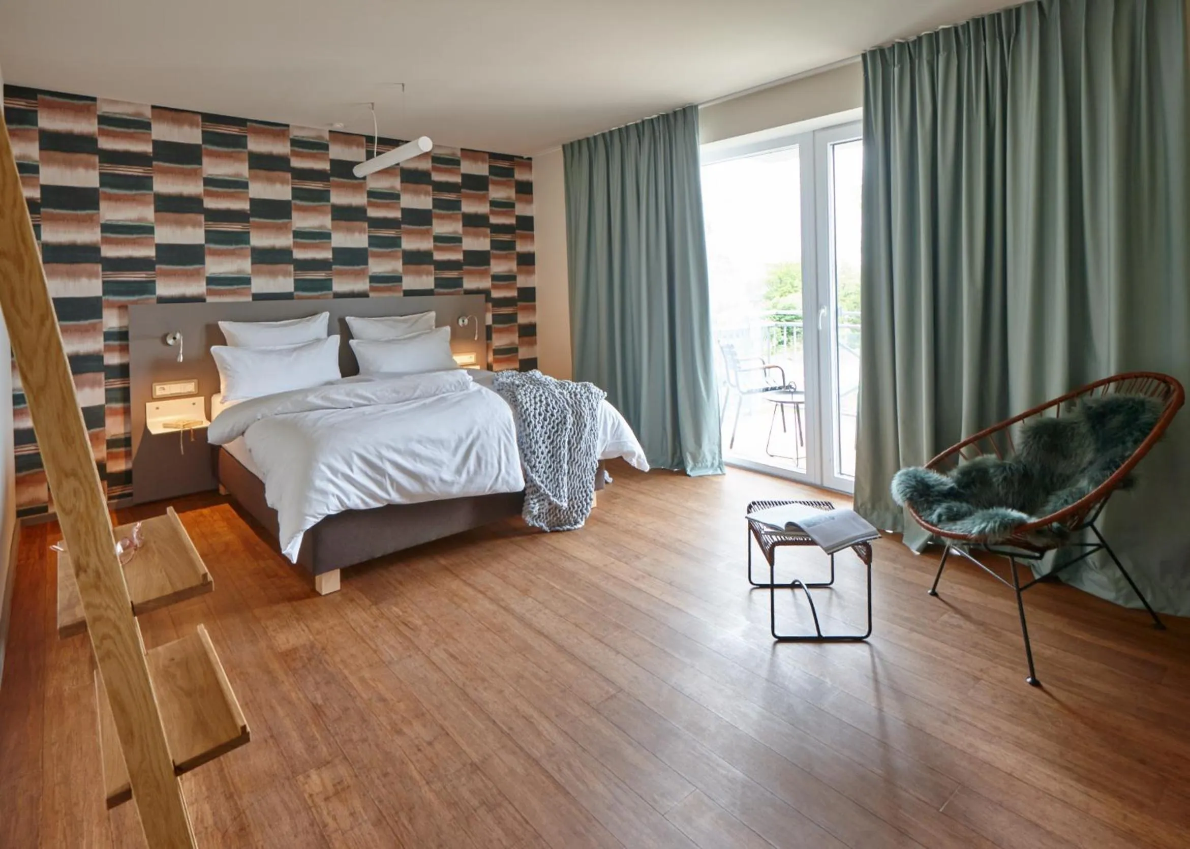 Photo of the whole room, Bed in Just Eleven