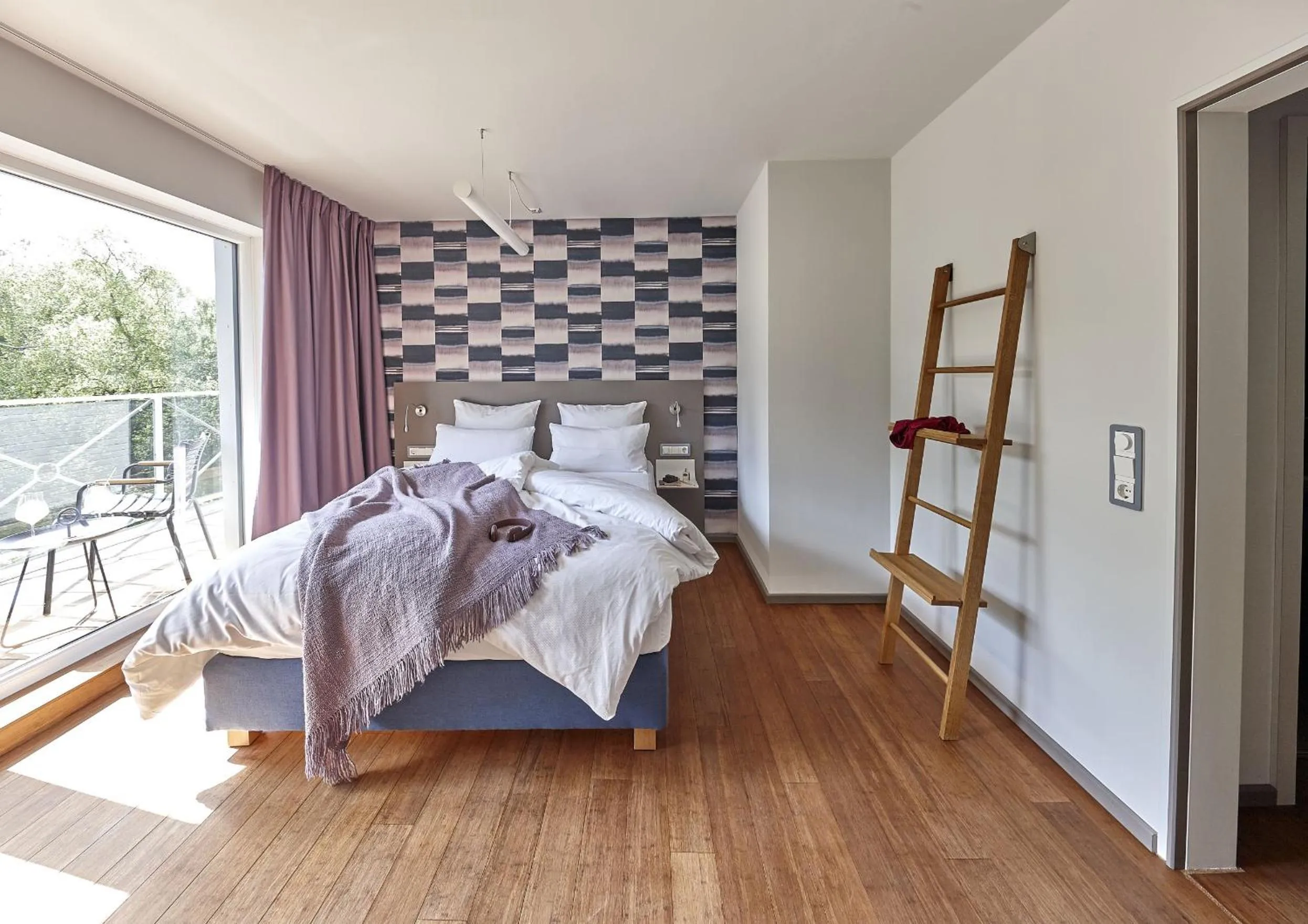 Photo of the whole room, Bed in Just Eleven