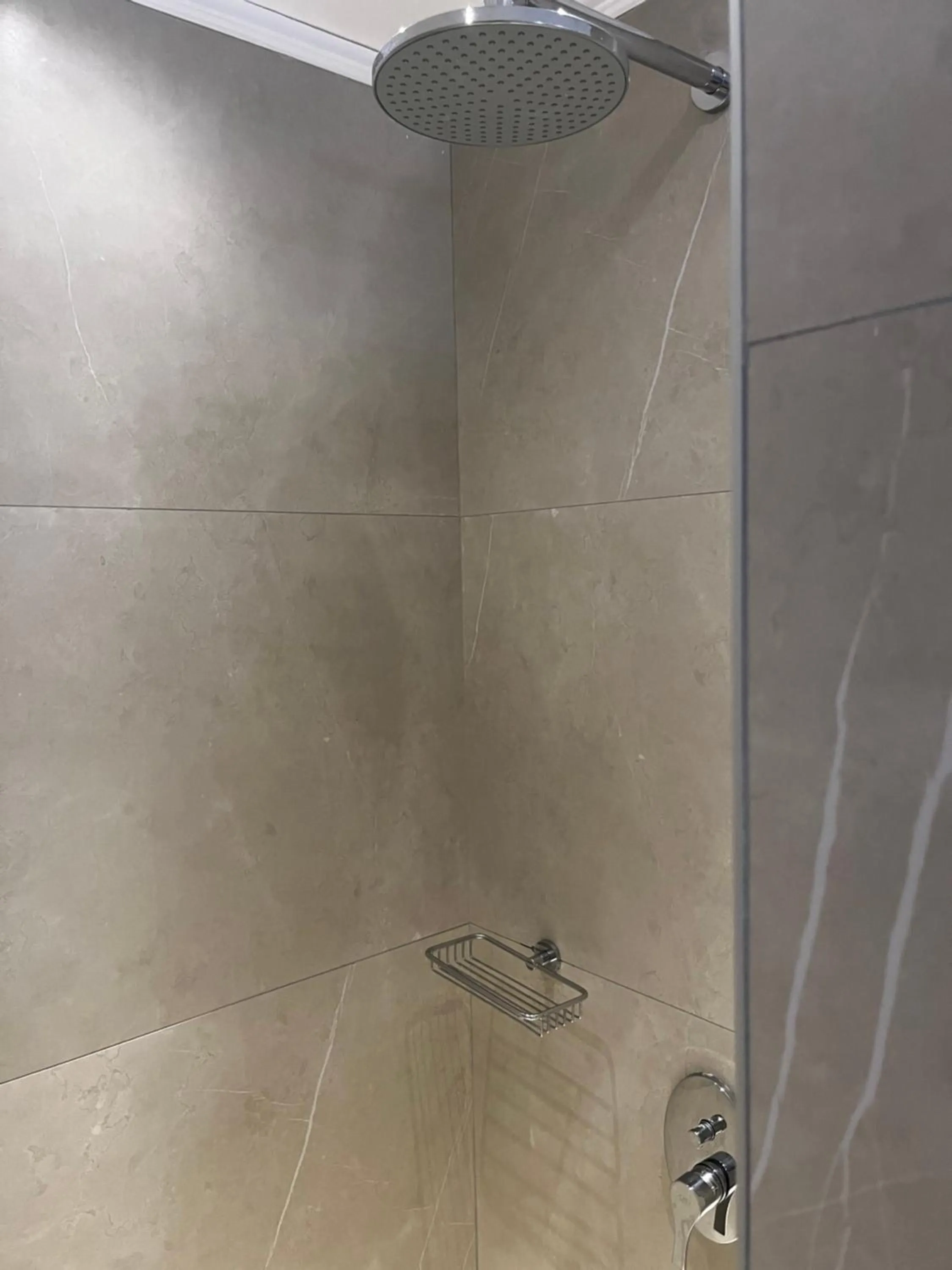 Shower in Villa Galaxy Santorini