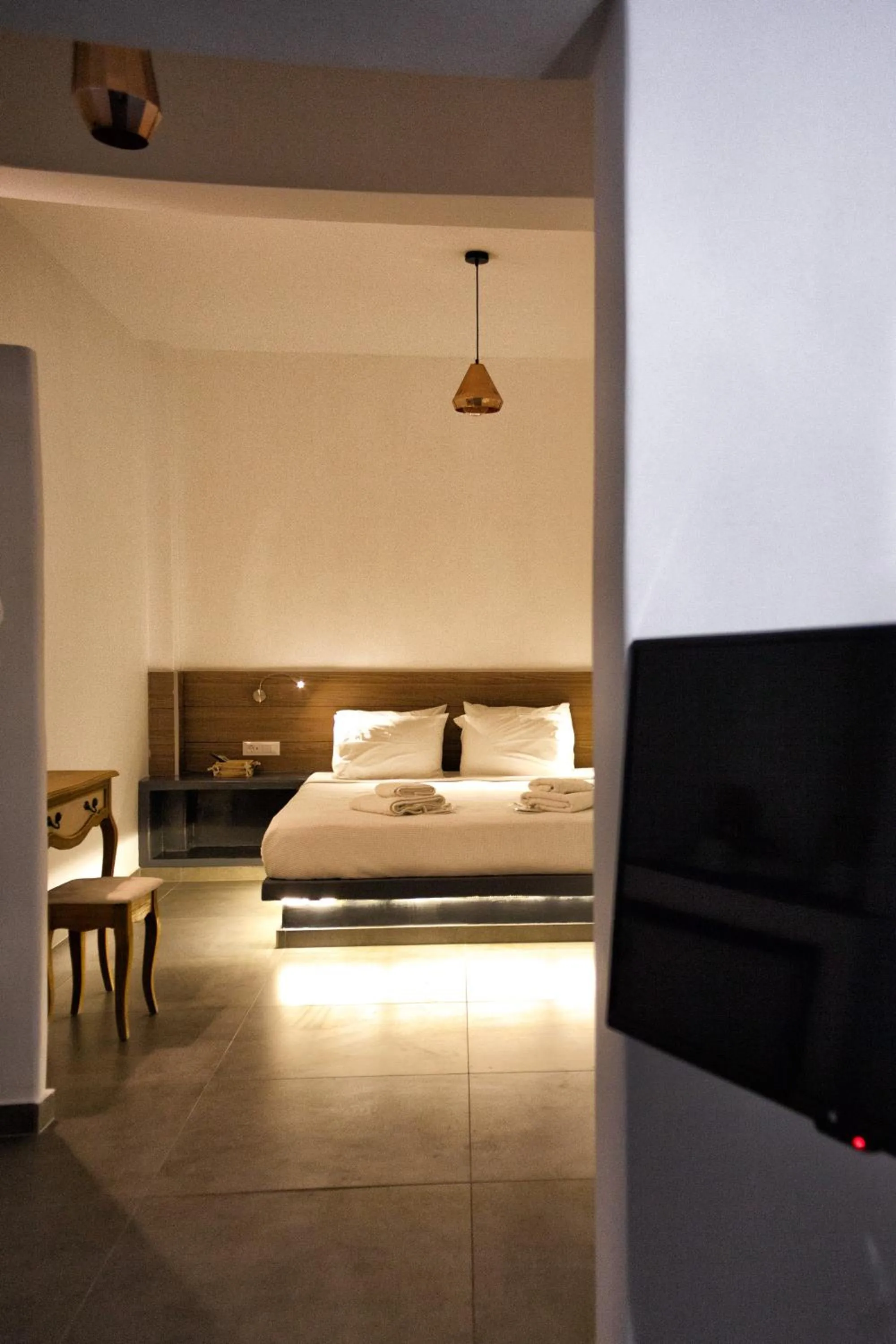 Bed in Villa Galaxy Santorini