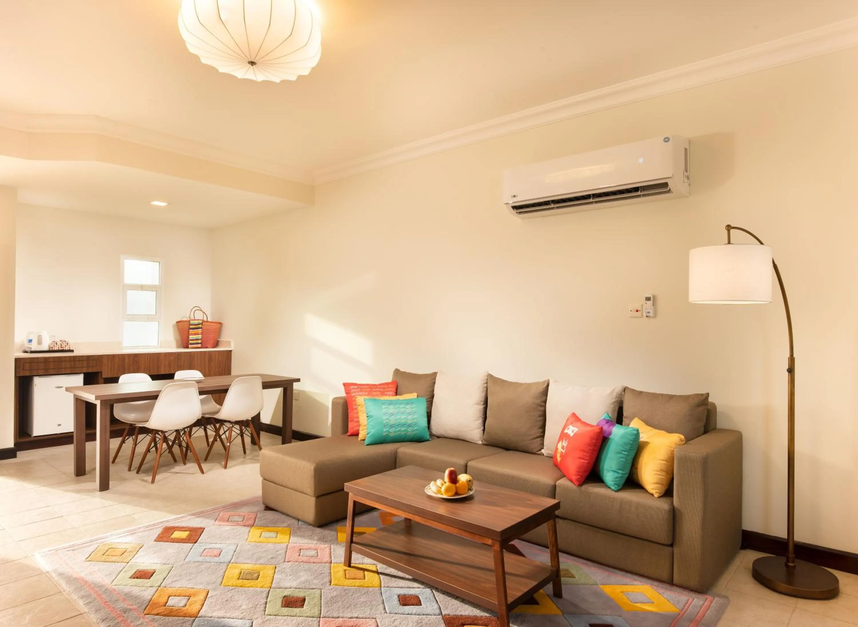 Communal lounge/ TV room in Atana Stay Al Ashkara