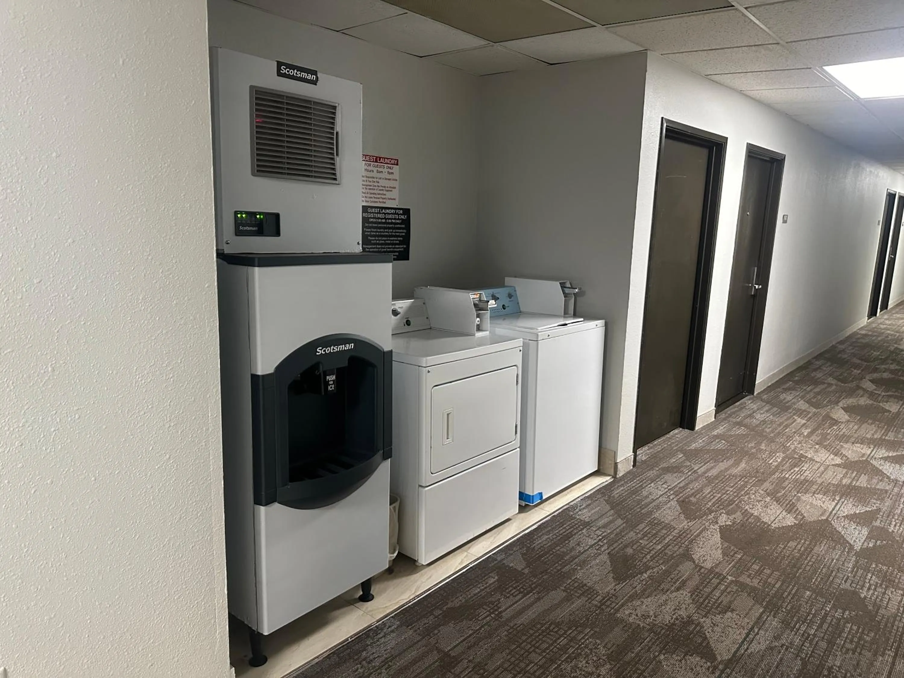 washing machine in Motel 6-Wisconsin Rapids, WI