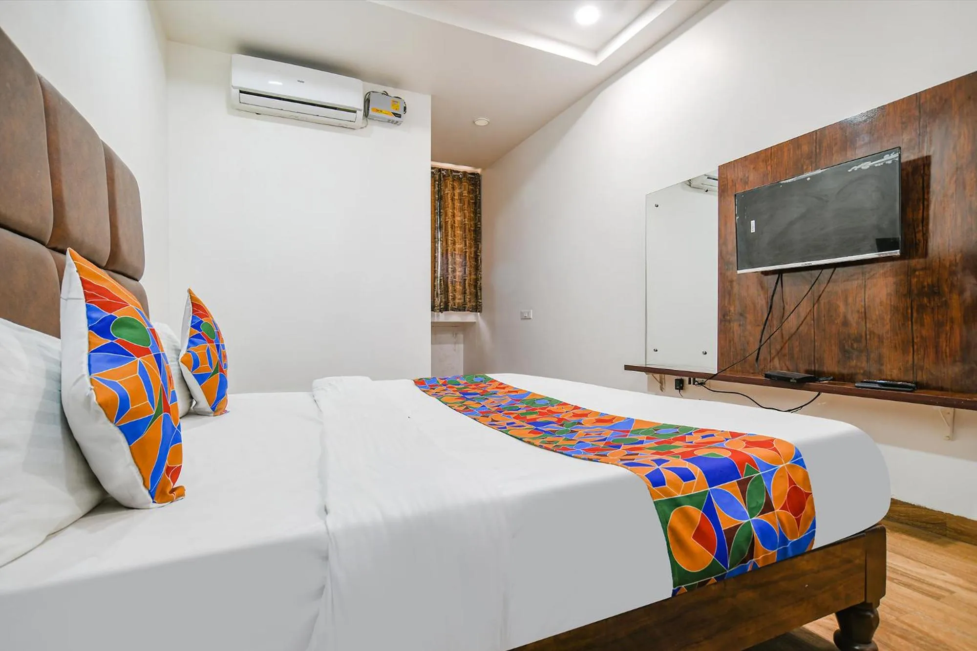 Bed in FabHotel S Pride