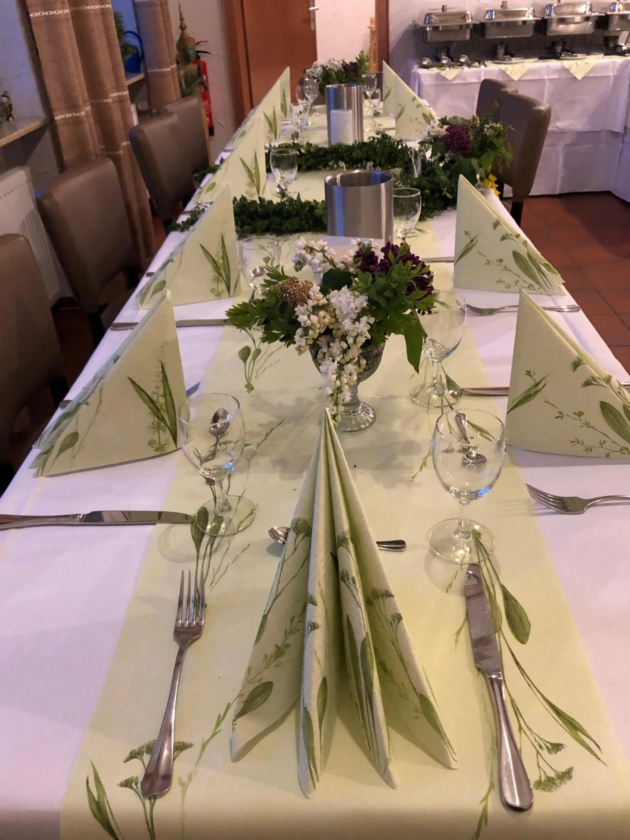 Dining area in Landhaus vor Burg Eltz