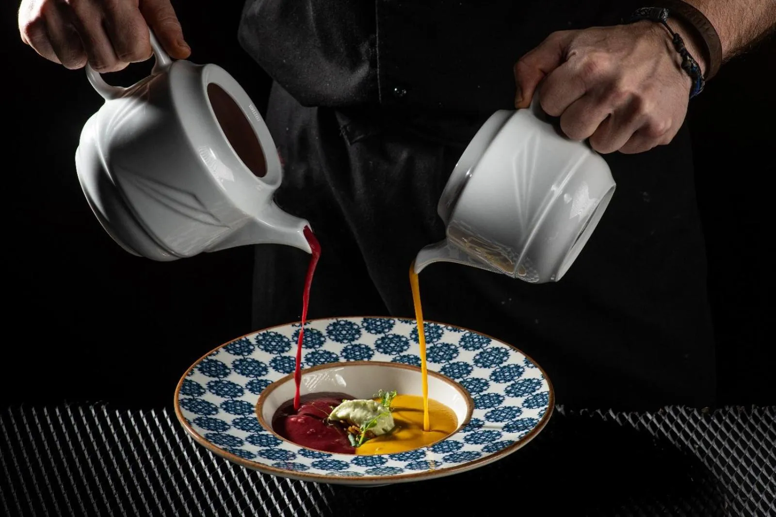 Restaurant/places to eat in Castelnor