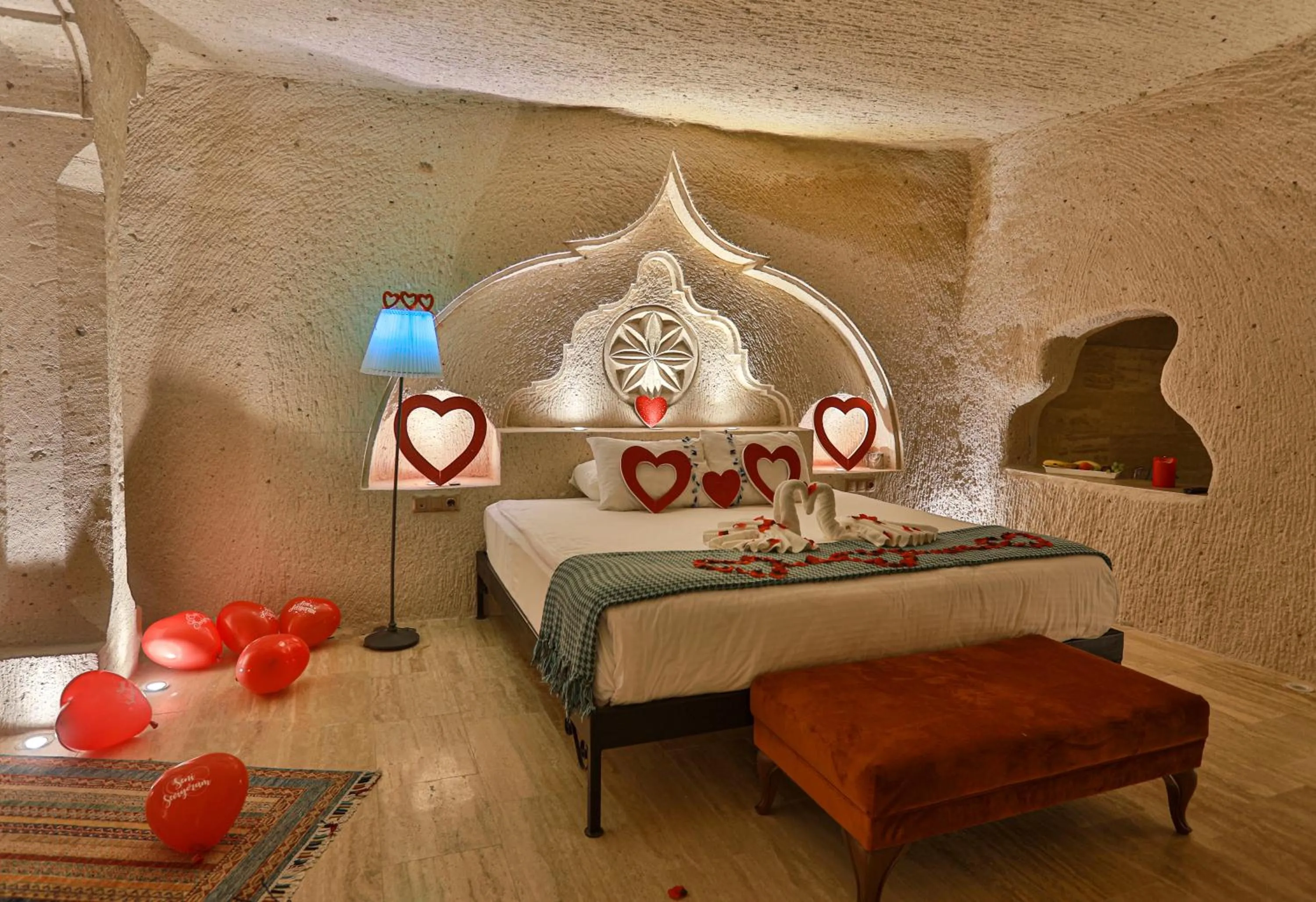 Bed in Corner İn Cappadocia