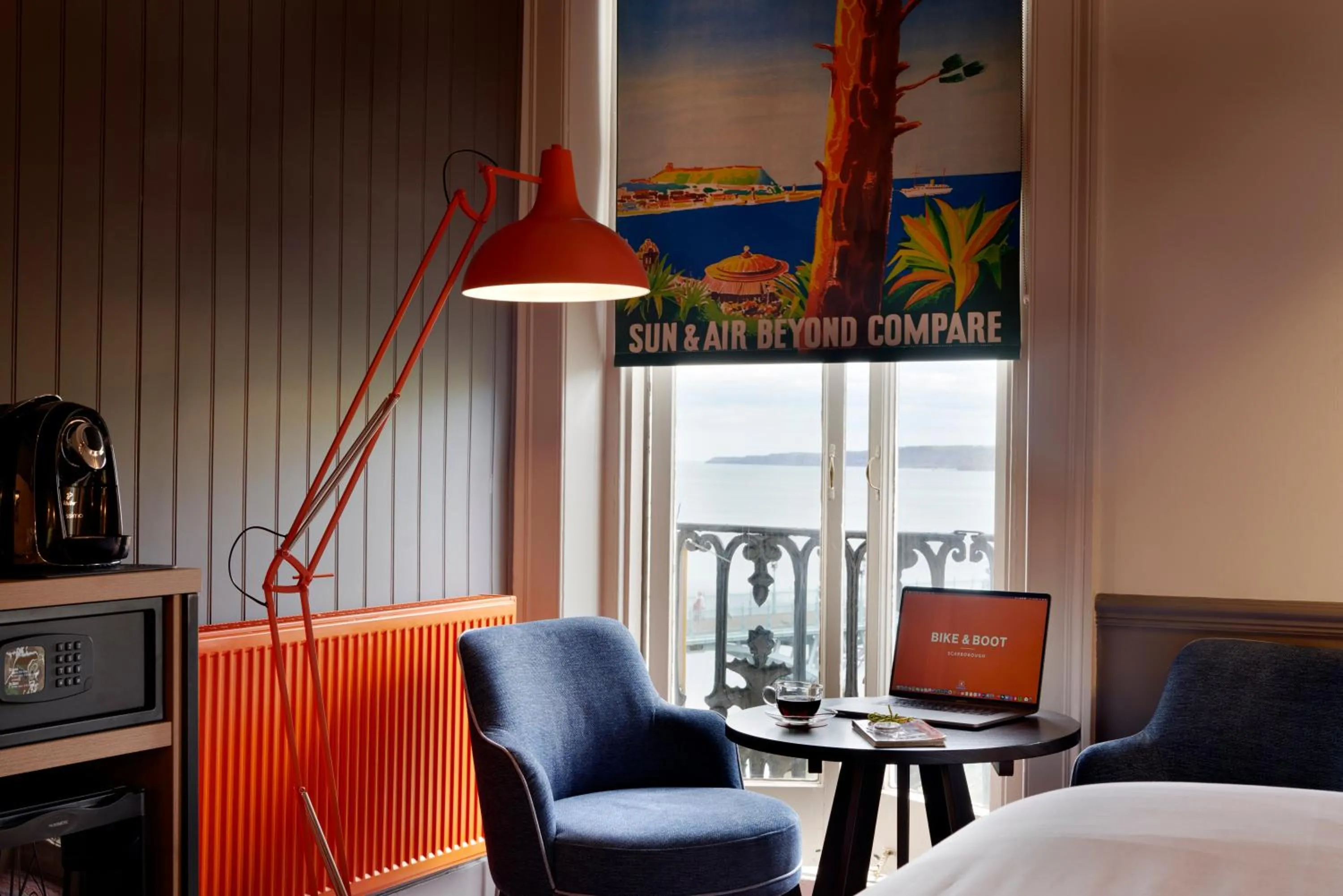 Seating area in Bike & Boot Inns Scarborough - Leisure Hotels for Now