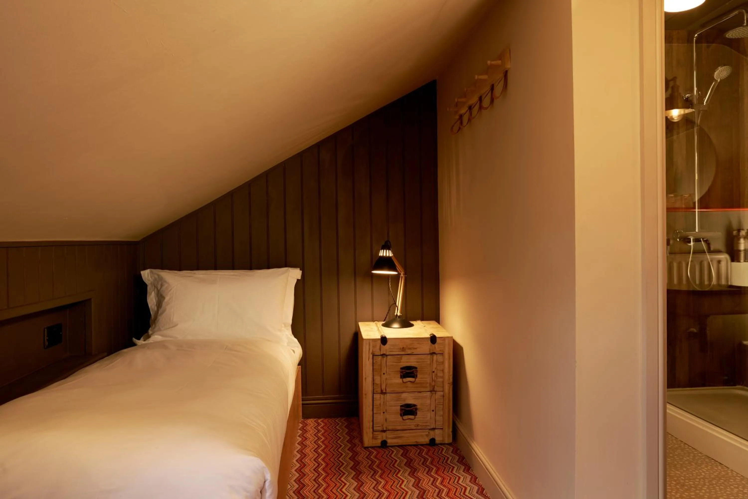 Bedroom, Bed in Bike & Boot Inns Scarborough - Leisure Hotels for Now