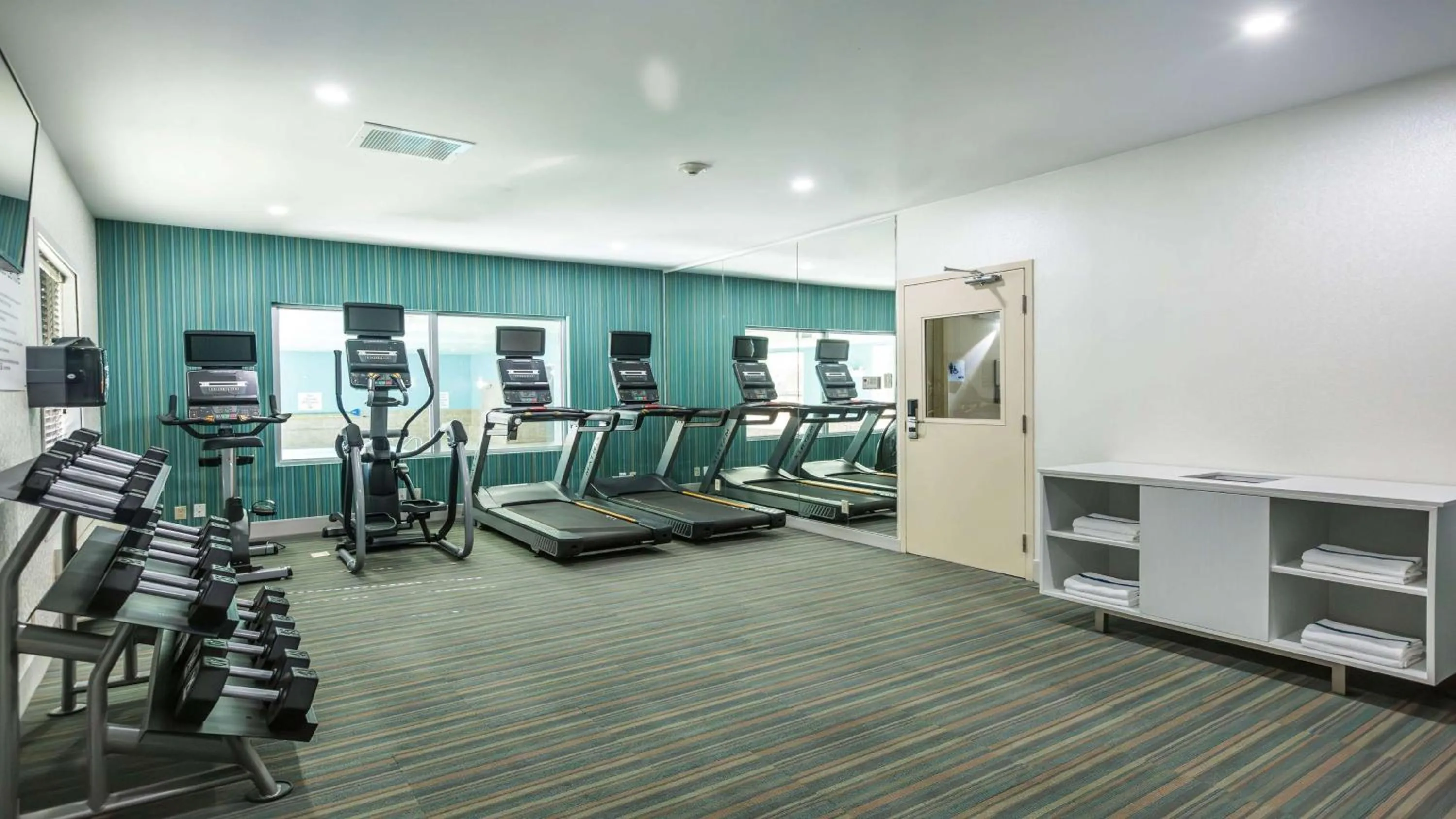 Spa and wellness centre/facilities in Holiday Inn Express & Suites-Regina-South by IHG
