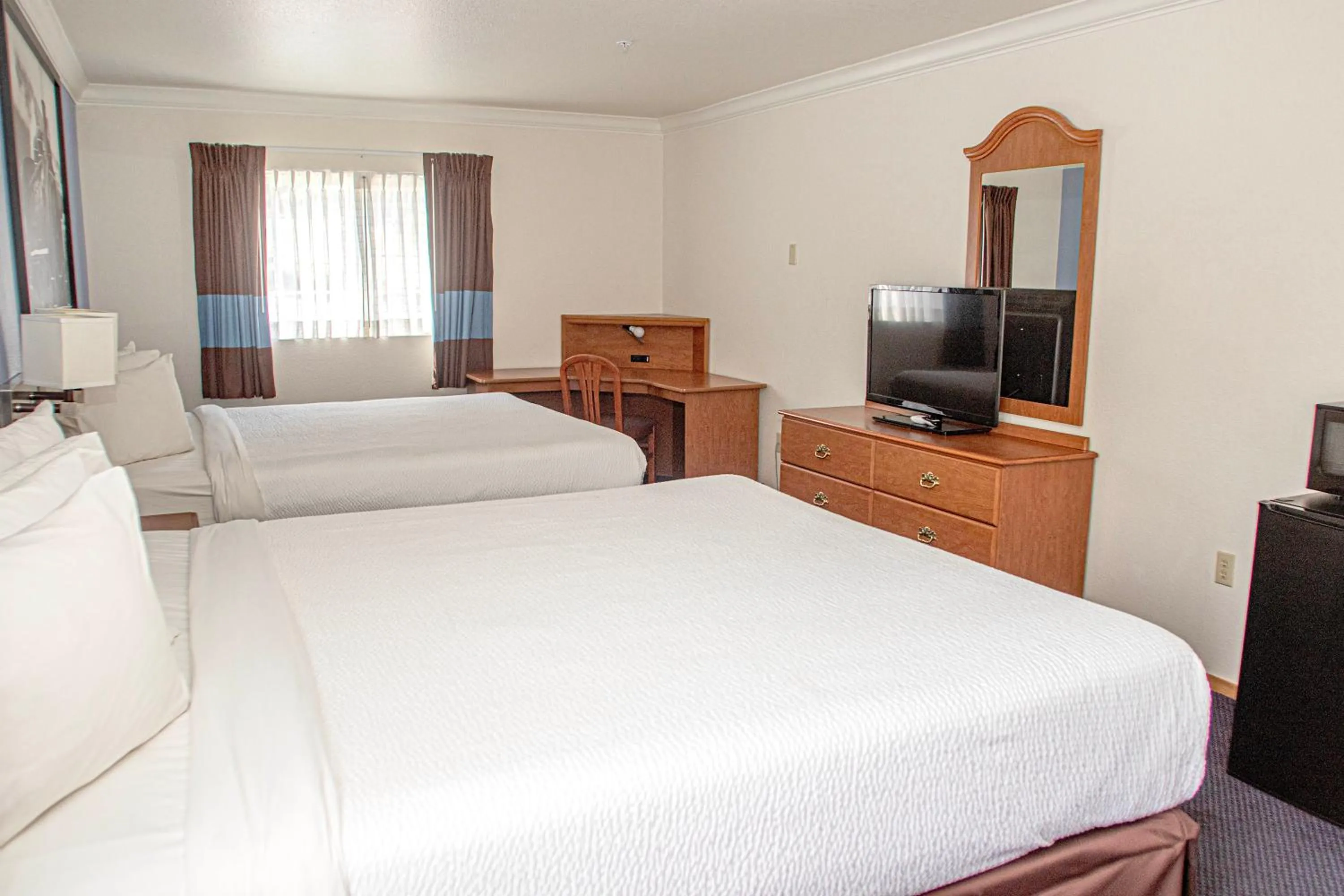 Bed in Super 8 by Wyndham Willits