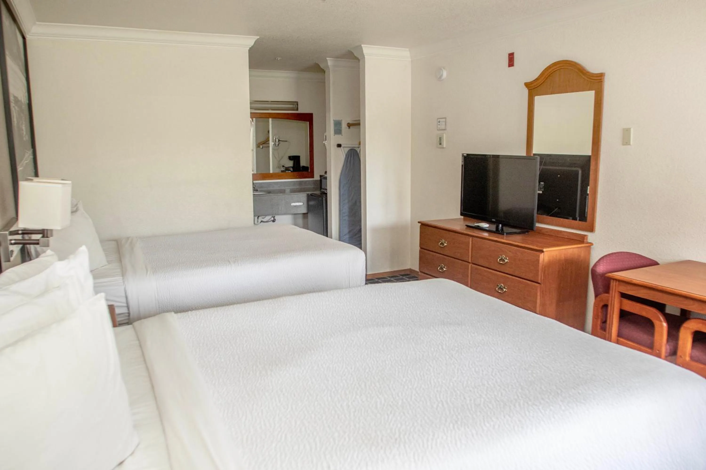 Bed in Super 8 by Wyndham Willits