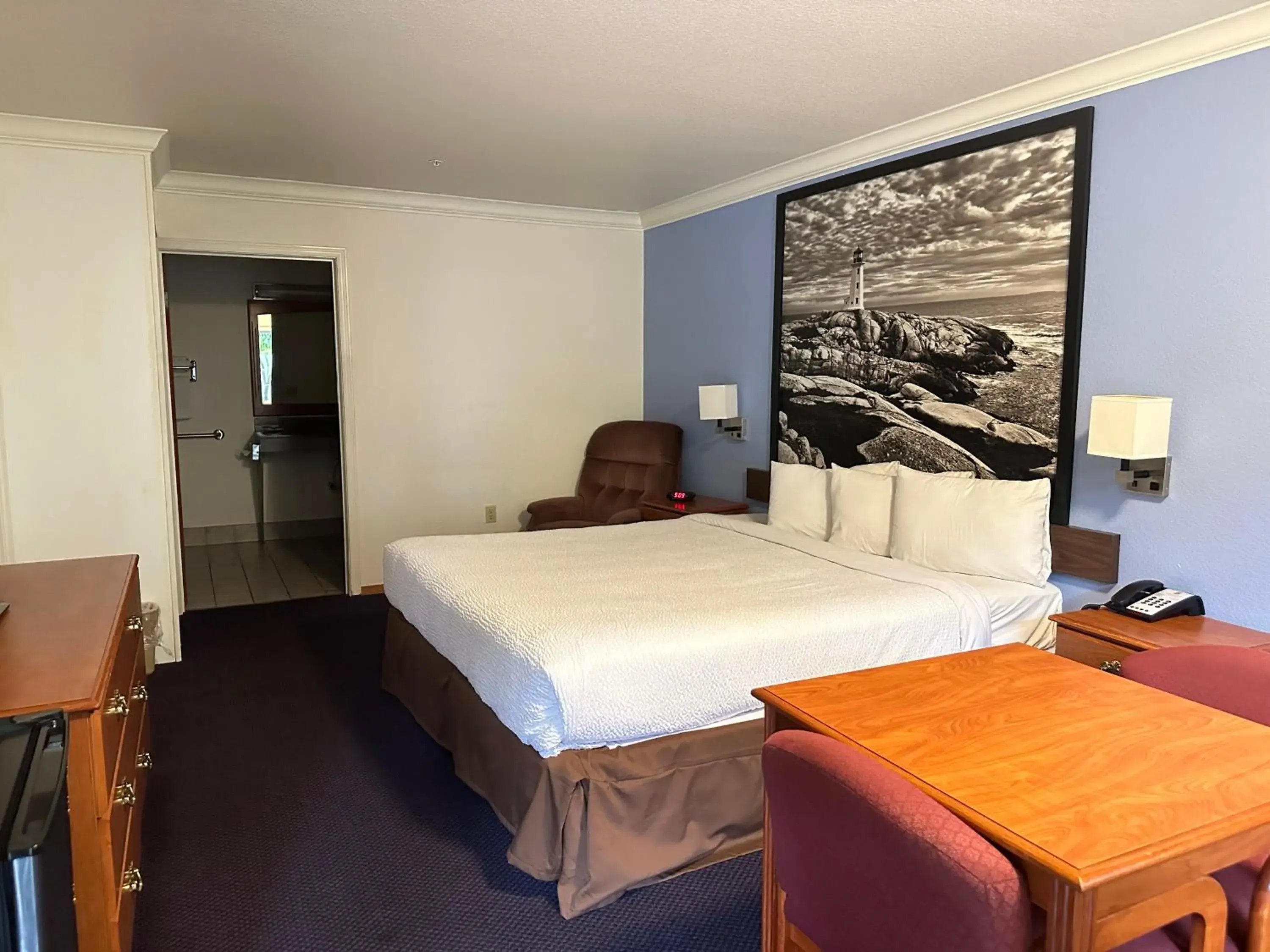 King Room - Disability Access in Super 8 by Wyndham Willits King Room - Disability Access in Super 8 by Wyndham Willits