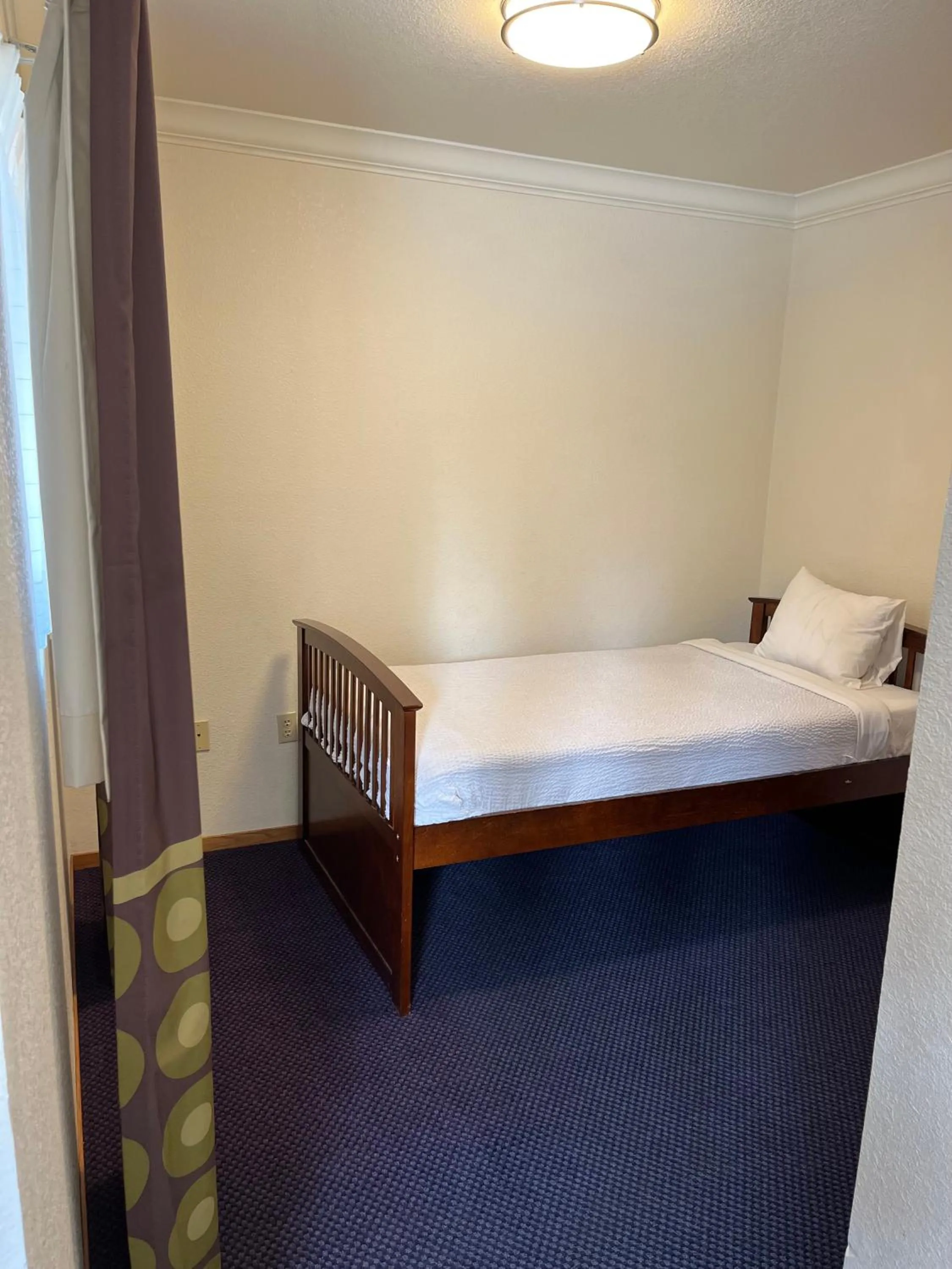 Bed in Super 8 by Wyndham Willits