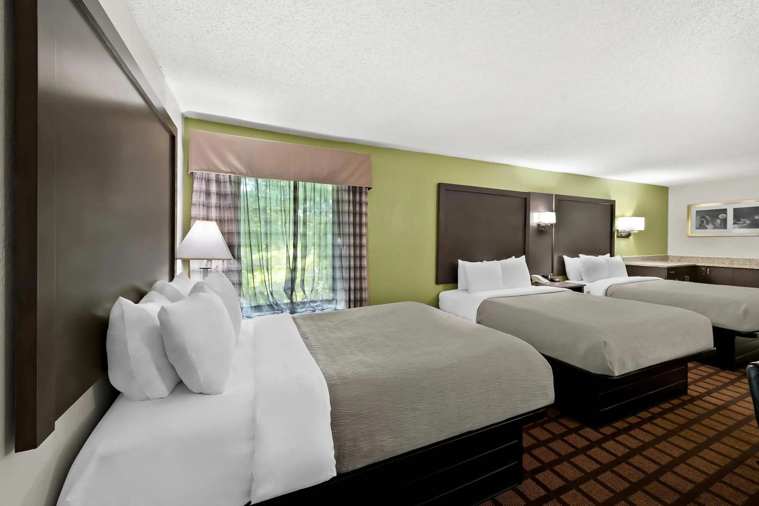 Bedroom, Bed in Quality Inn Raeford