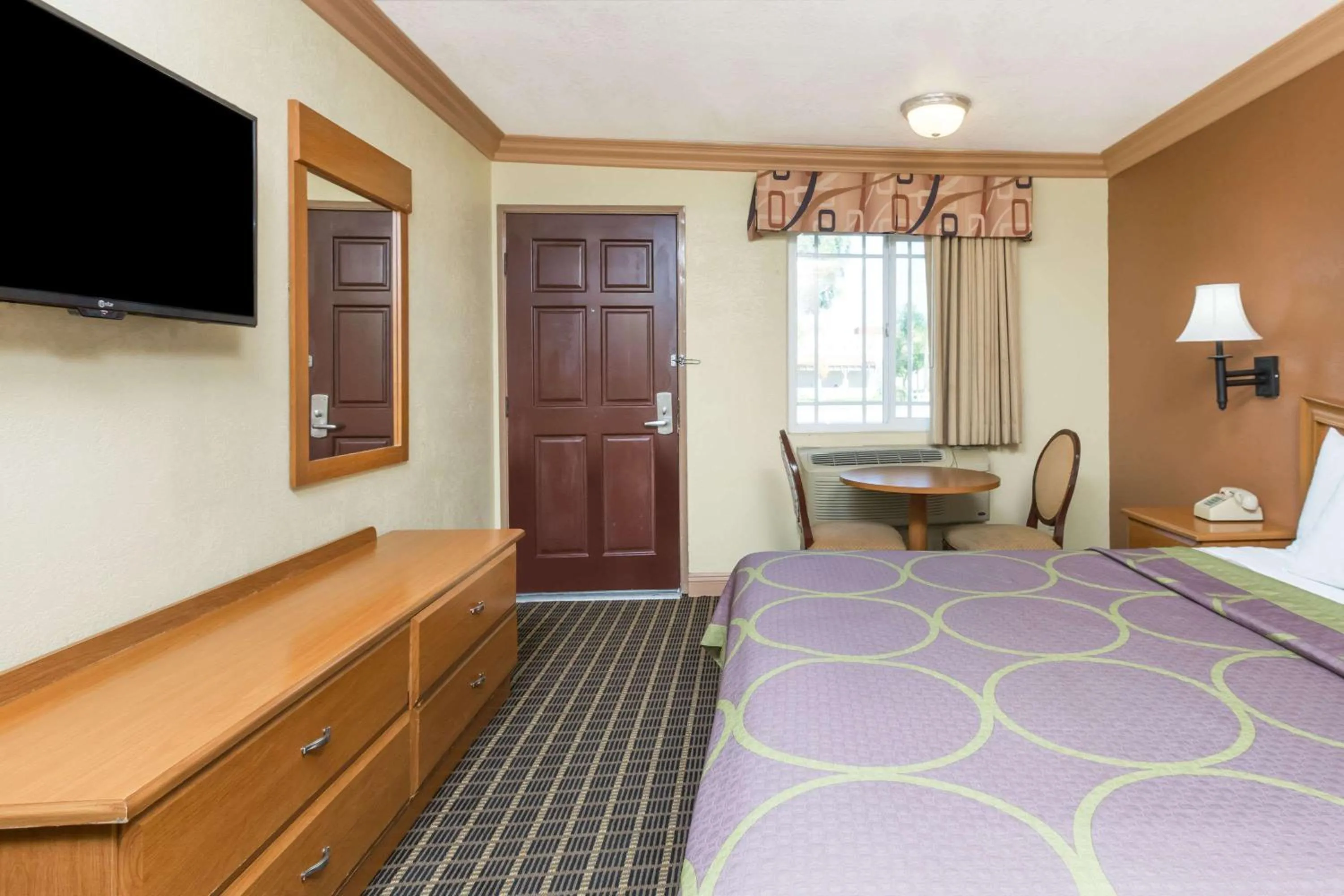 On site, Bed in Super 8 by Wyndham Azusa