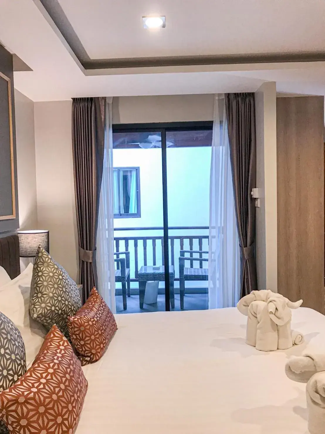 Double Room with Balcony in Hotel De Sripoom Double Room with Balcony in Hotel De Sripoom