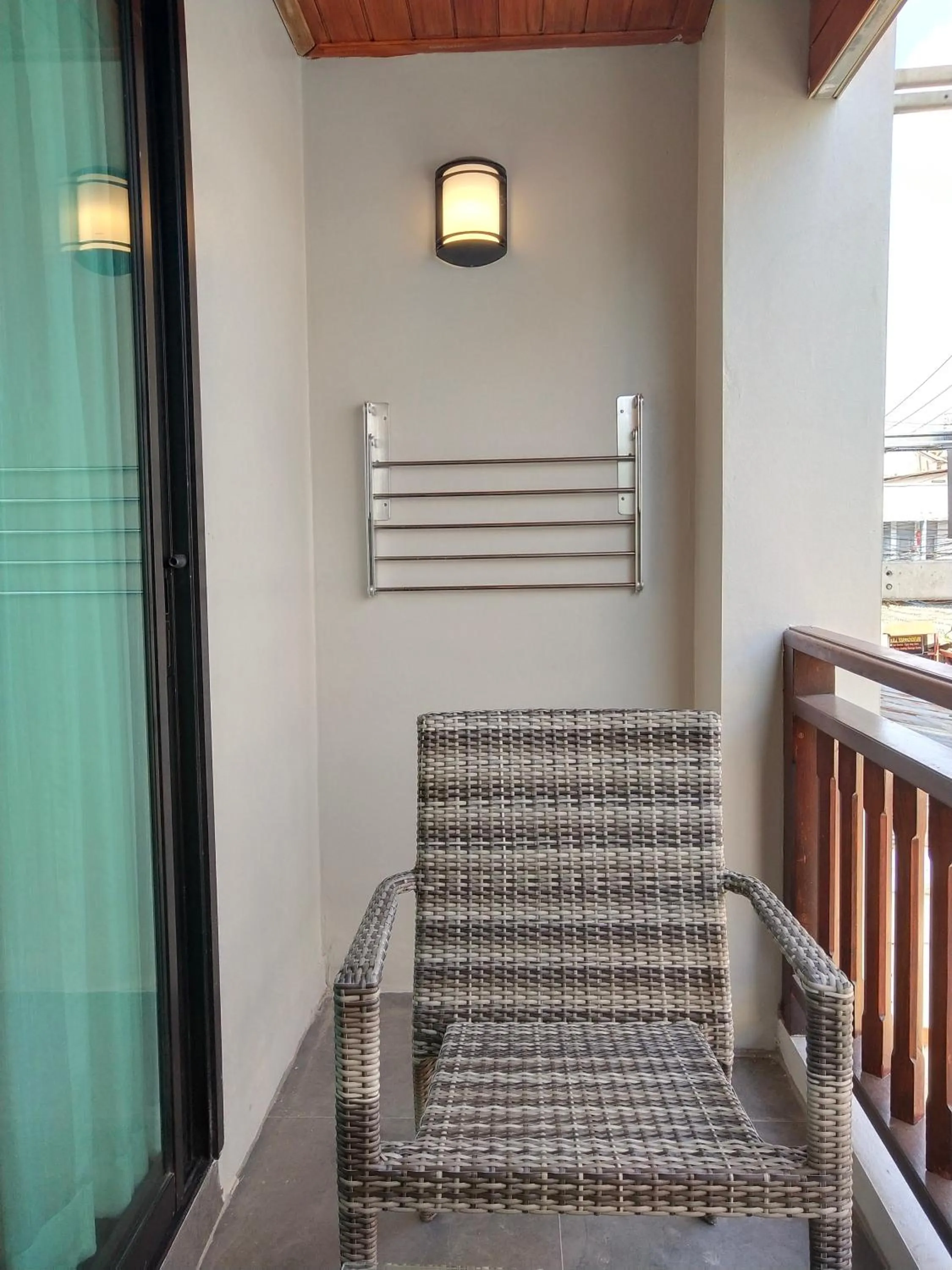 Balcony/Terrace in Hotel De Sripoom