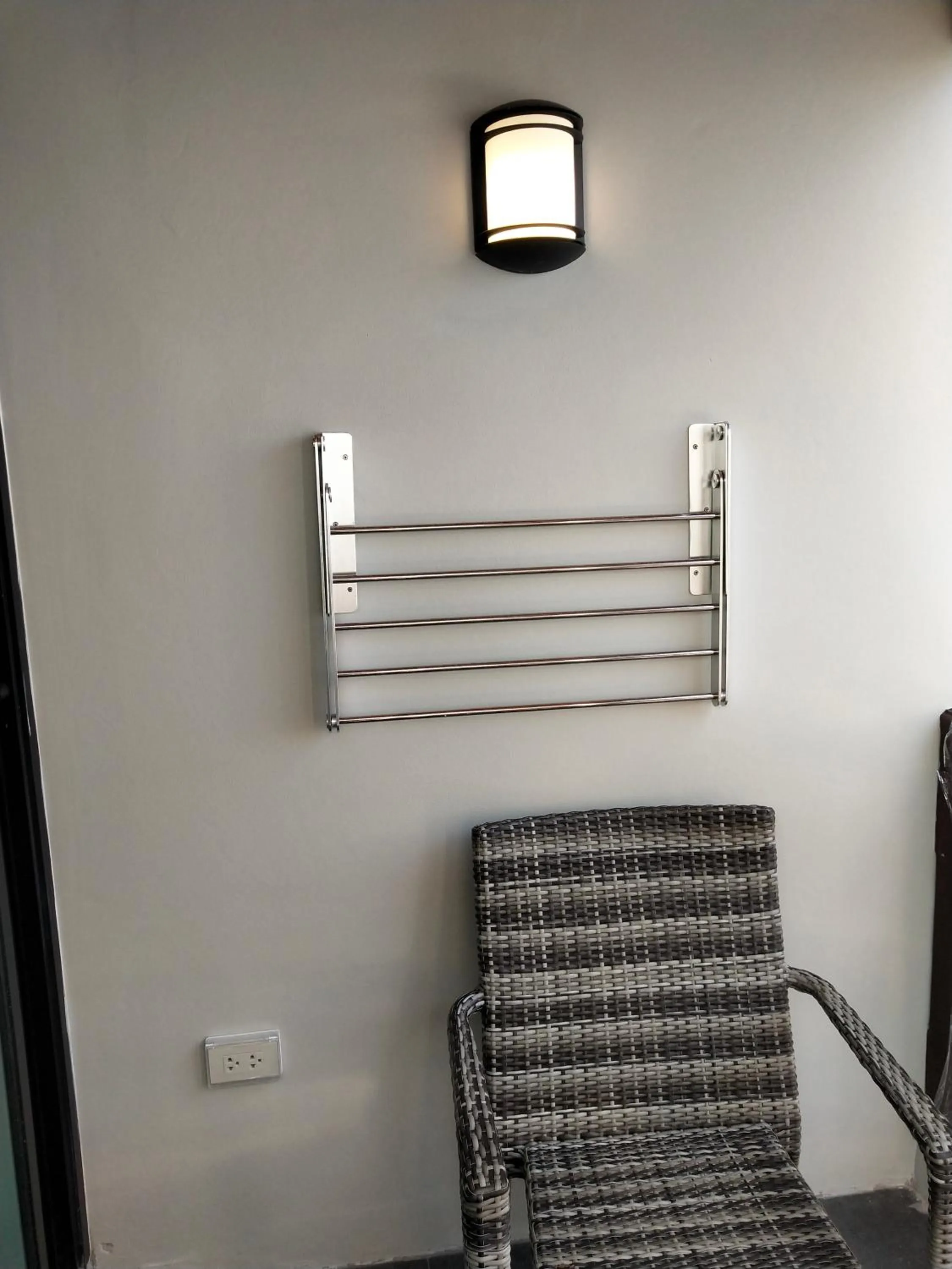 Balcony/Terrace in Hotel De Sripoom