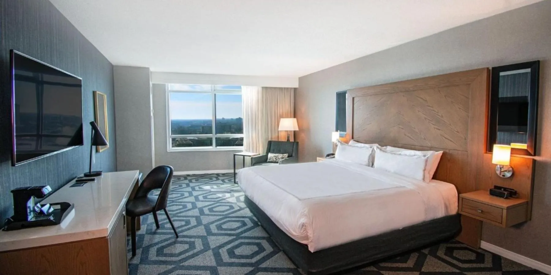 Photo of the whole room, Bed in Caesars Windsor, A Caesars Destination