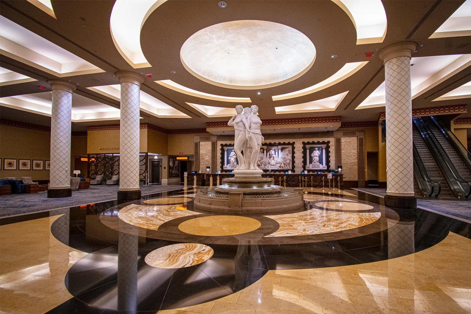Lobby or reception in Caesars Windsor, A Caesars Destination